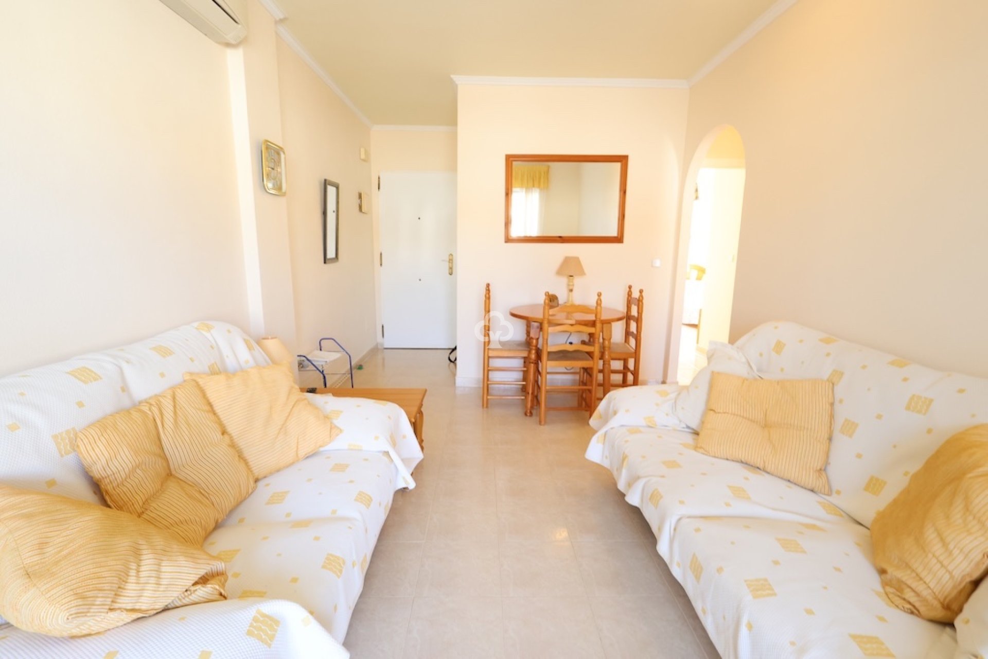 Resale - Bungalow -
Torrevieja