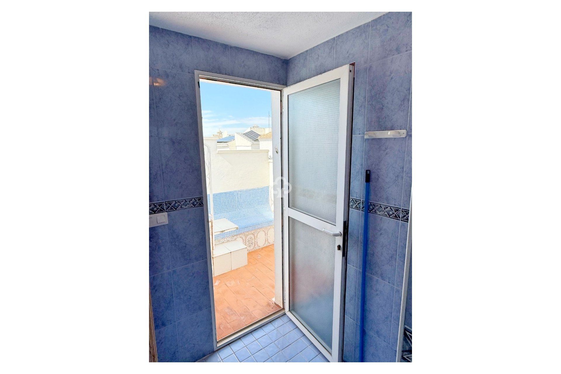 Resale - Detached villa -
Torrevieja - 03184