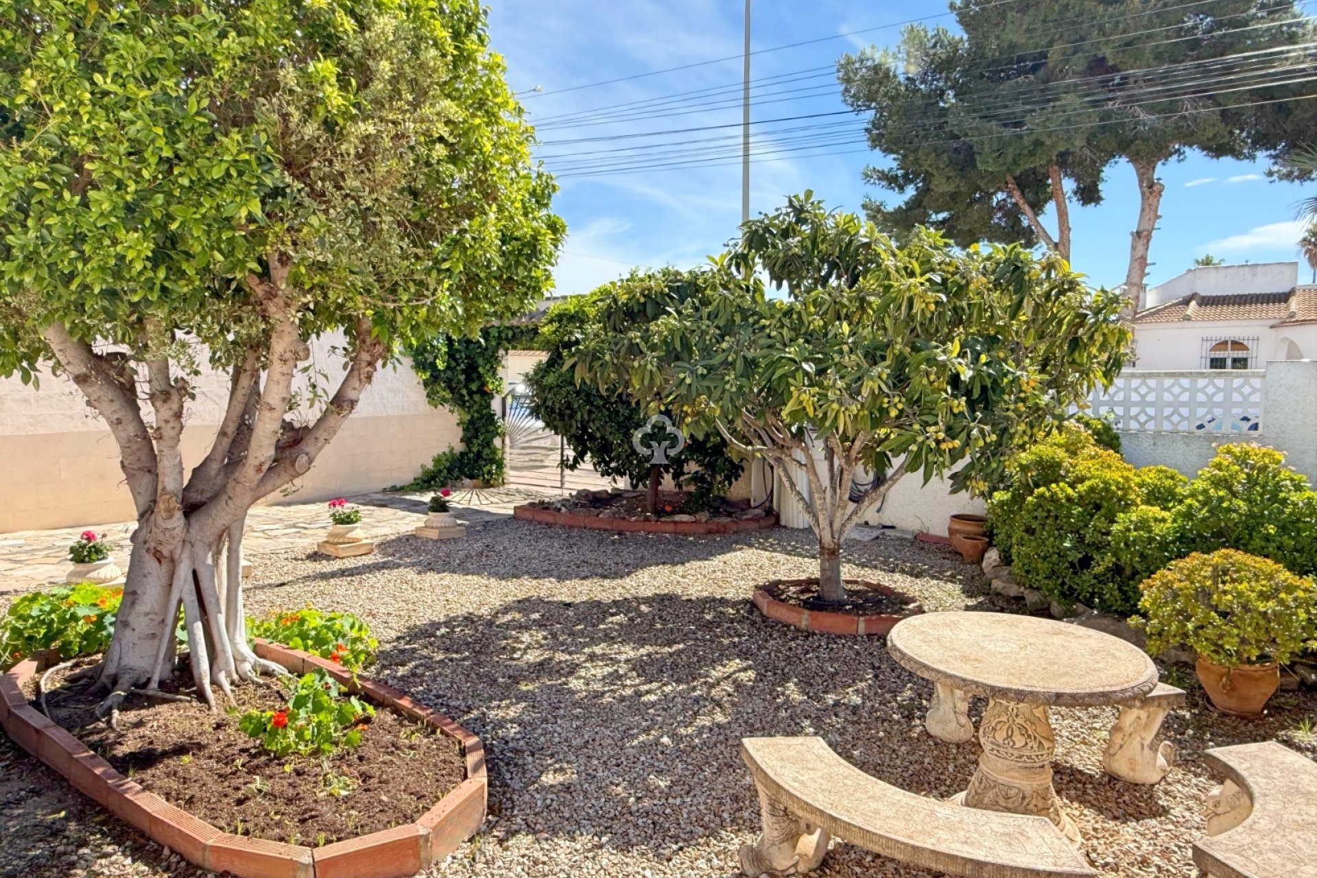 Resale - Detached villa -
Torrevieja - 03184