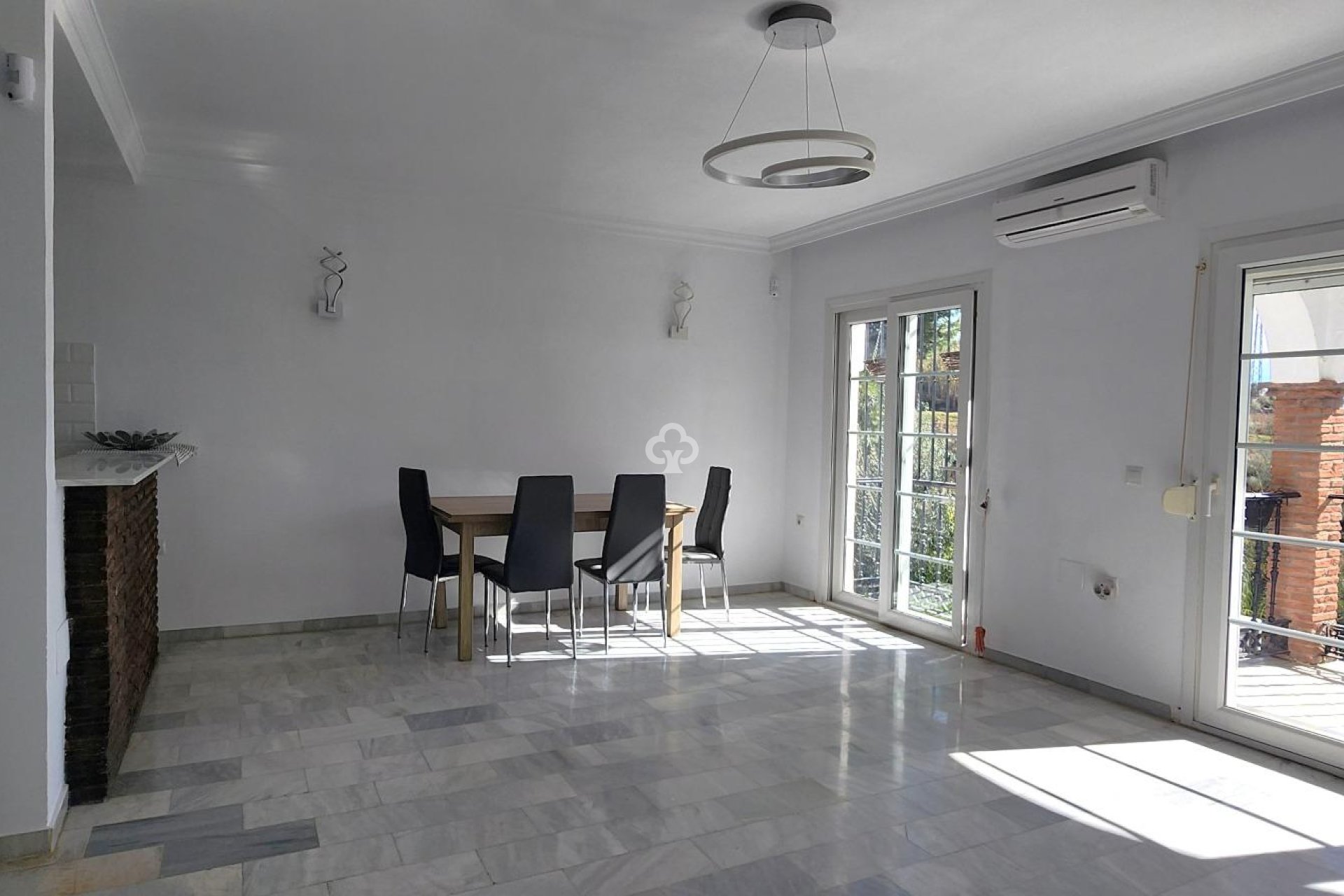 Resale - Duplex -
Mijas - Mijas Pueblo