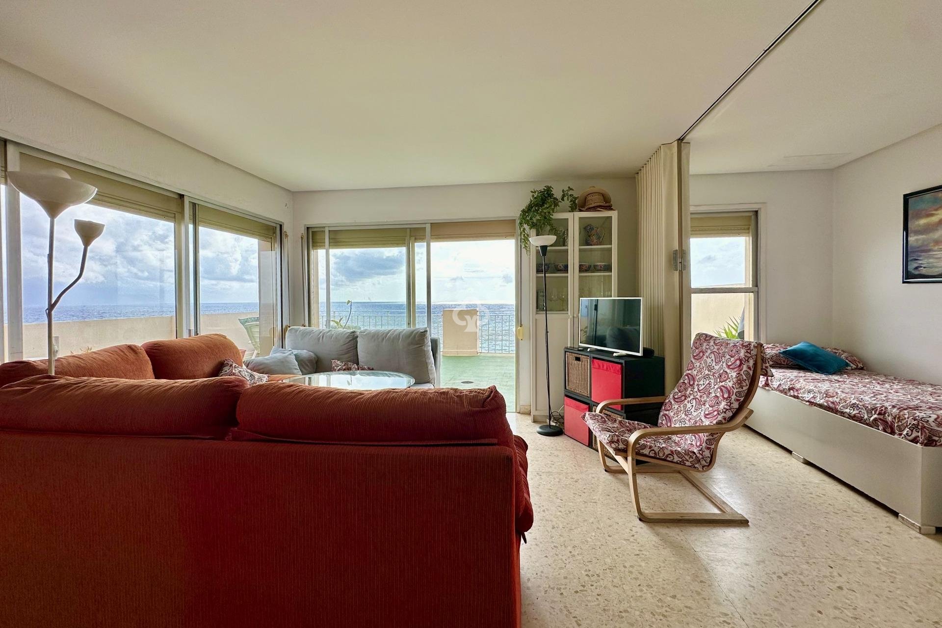 Resale - Penthouse -
Fuengirola - Puerto Deportivo