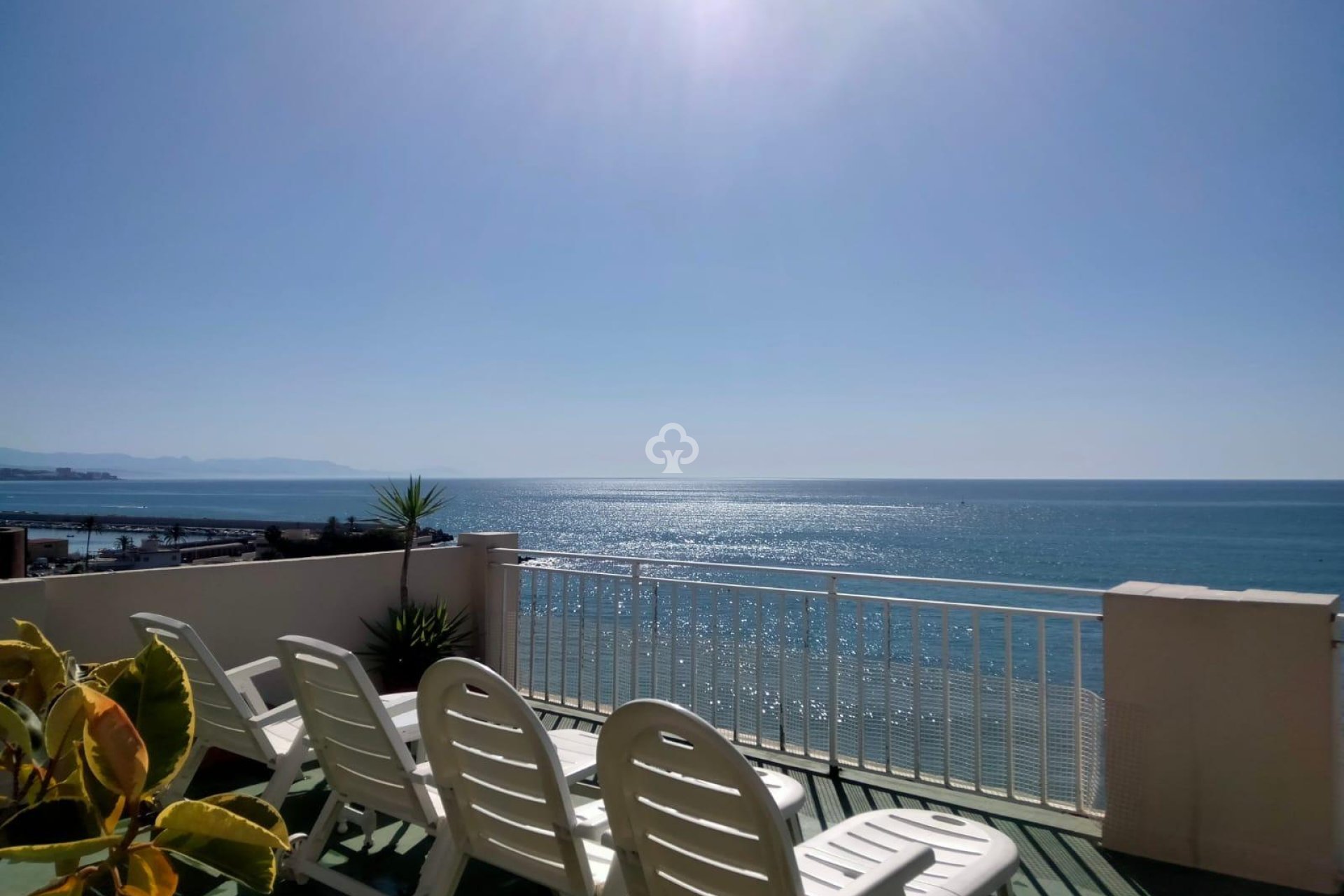 Resale - Penthouse -
Fuengirola - Puerto Deportivo