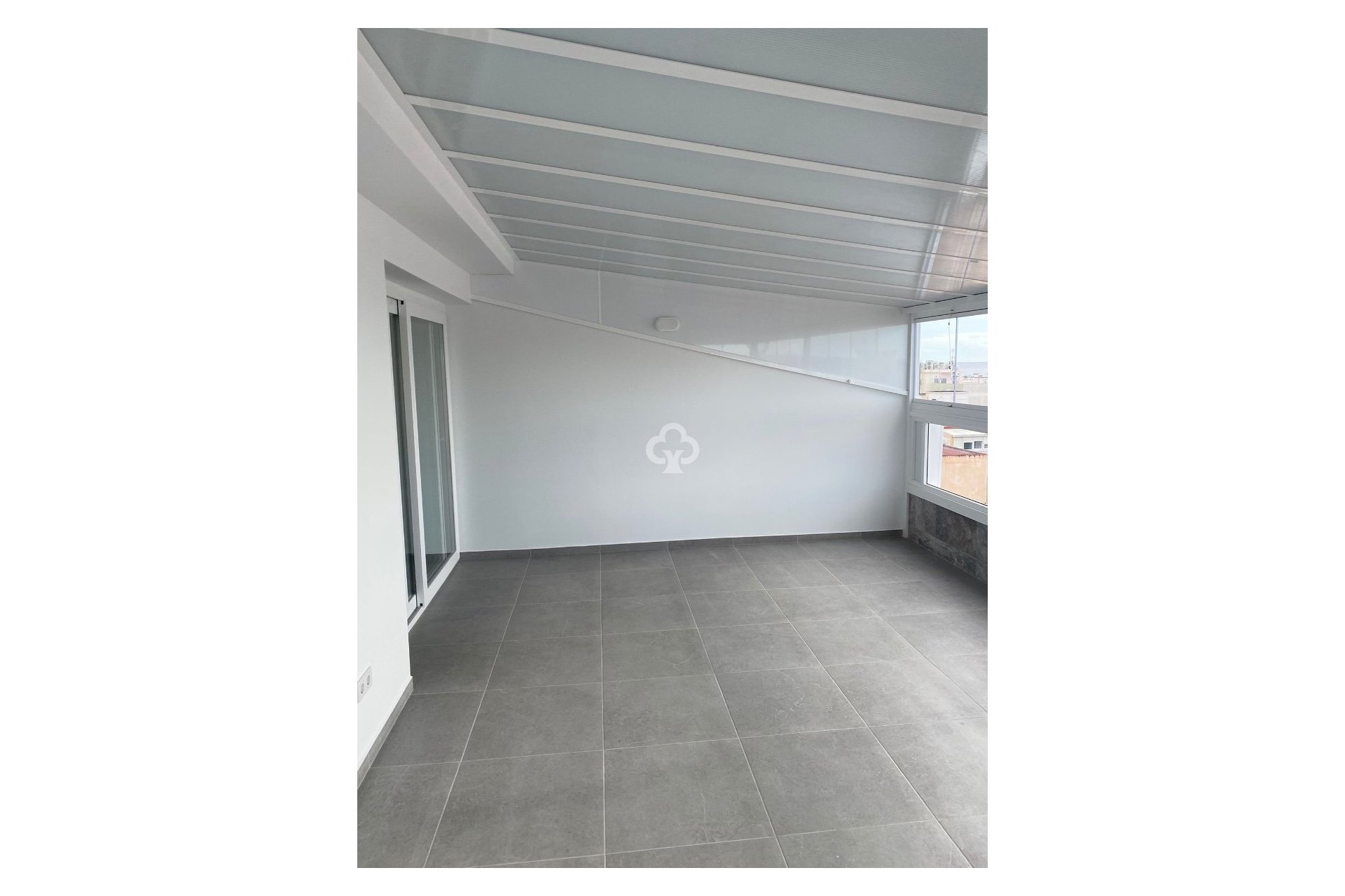 Resale - Penthouse -
Torrevieja - 03182, Calle Gumersindo