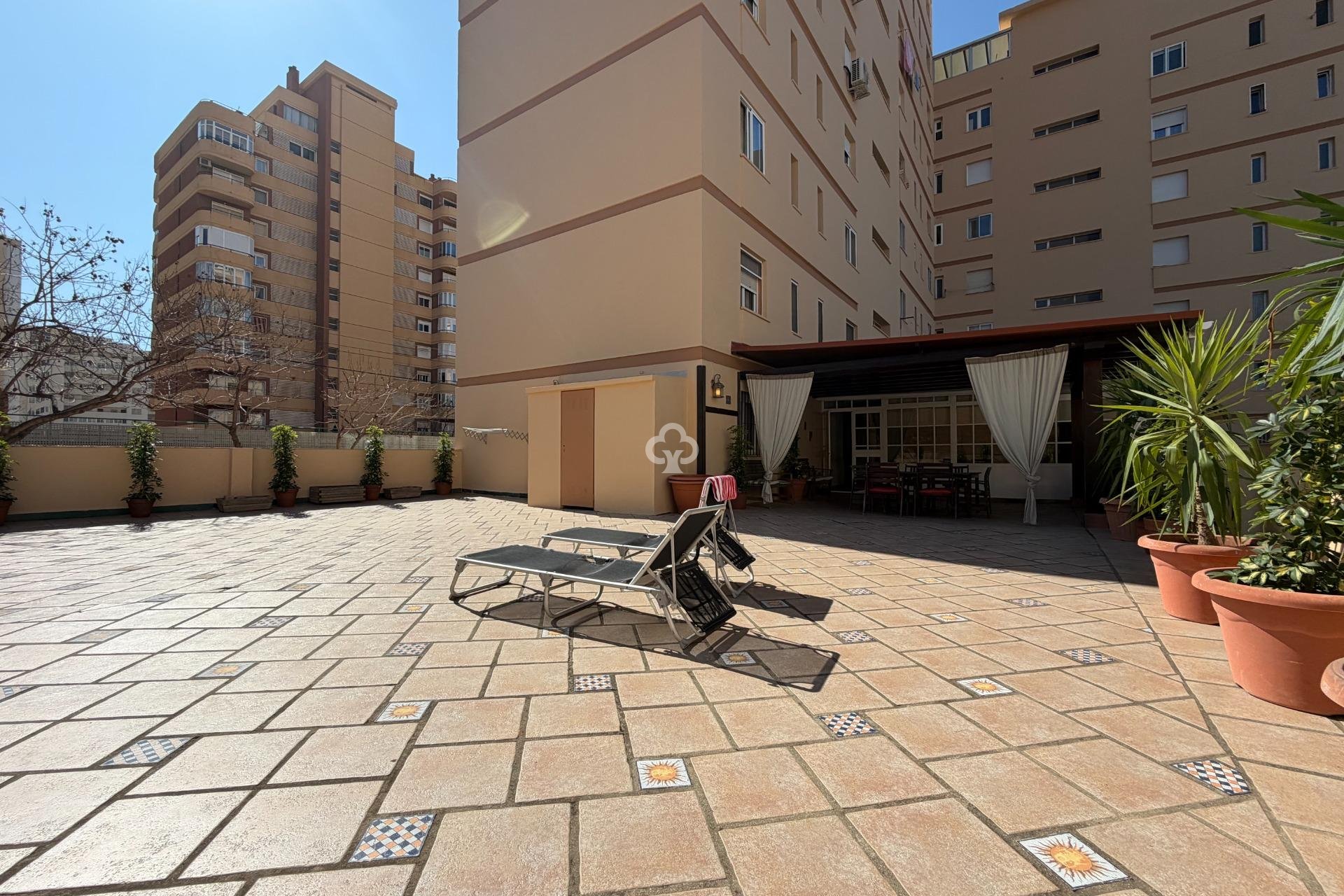 Resale - Piso -
Fuengirola - Los Boliches