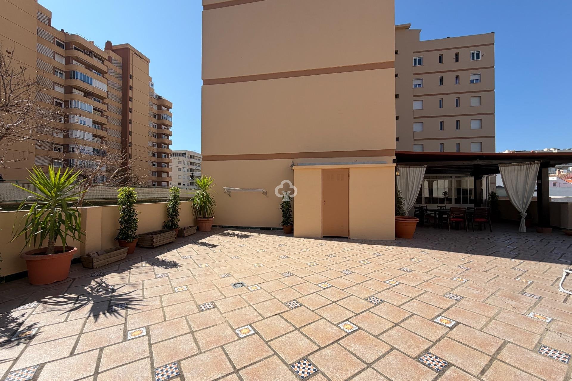 Resale - Piso -
Fuengirola - Los Boliches