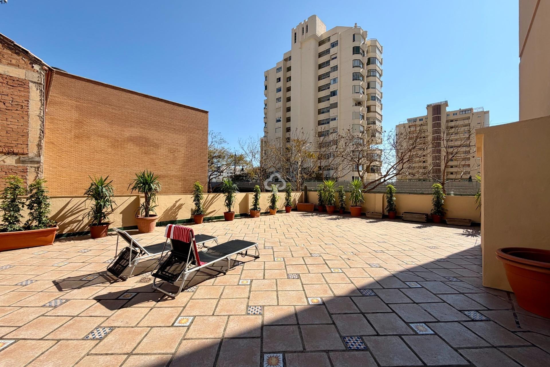 Resale - Piso -
Fuengirola - Los Boliches