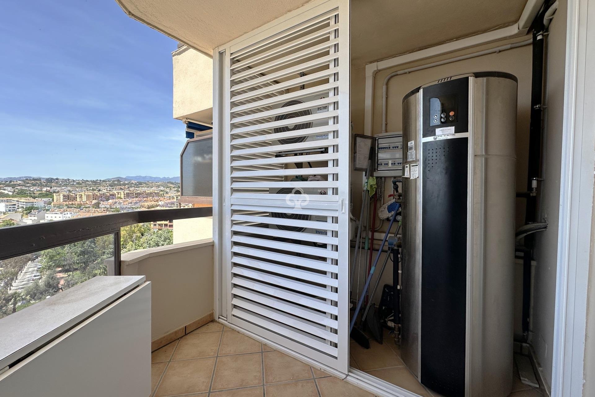 Resale - Piso -
Fuengirola - Los Pacos