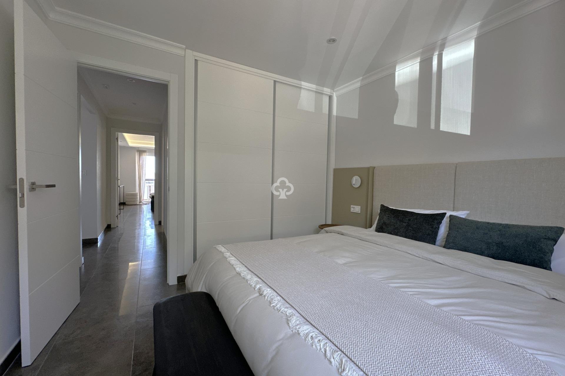 Resale - Piso -
Fuengirola - Los Pacos