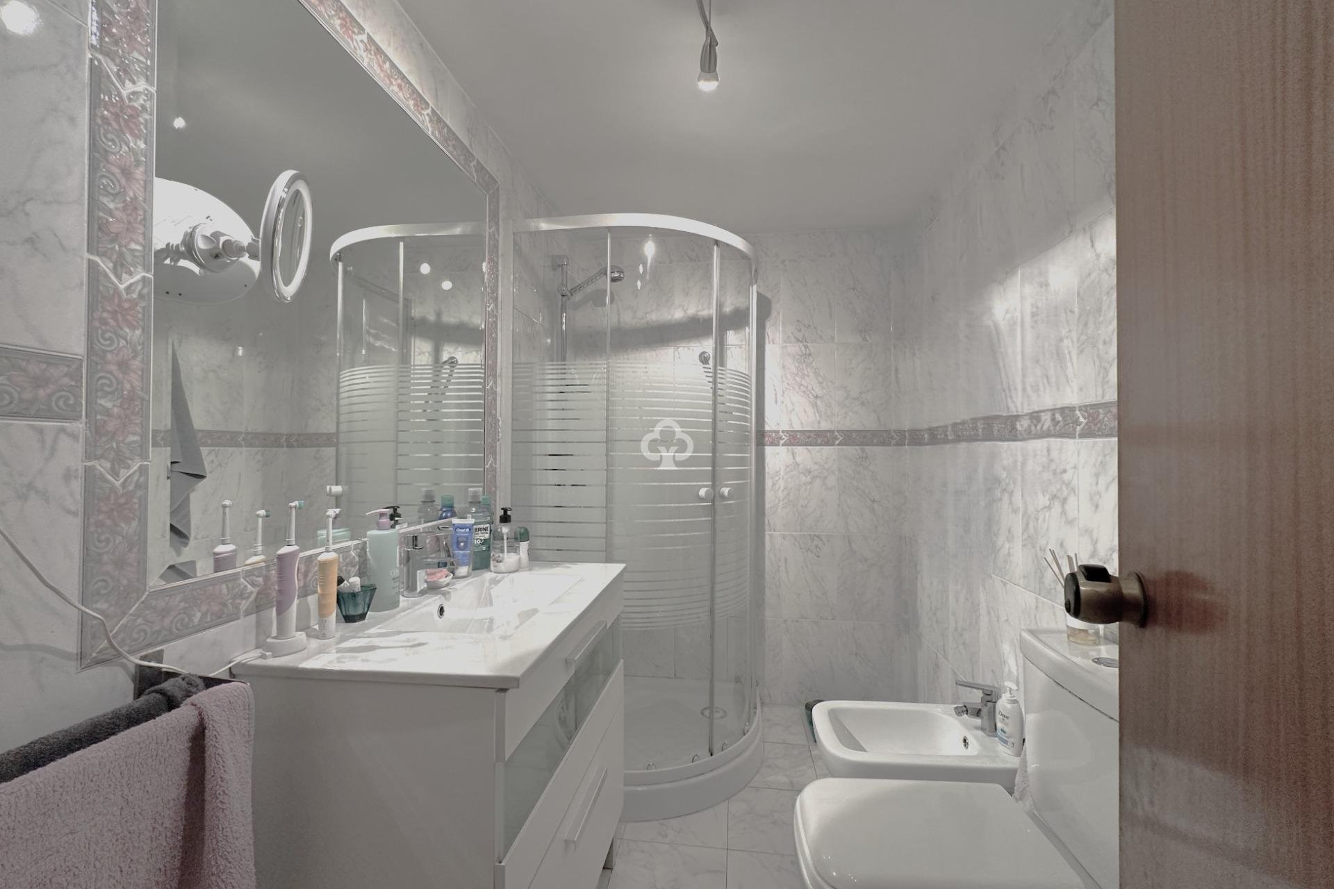 Resale - Piso -
Fuengirola - Torreblanca del Sol