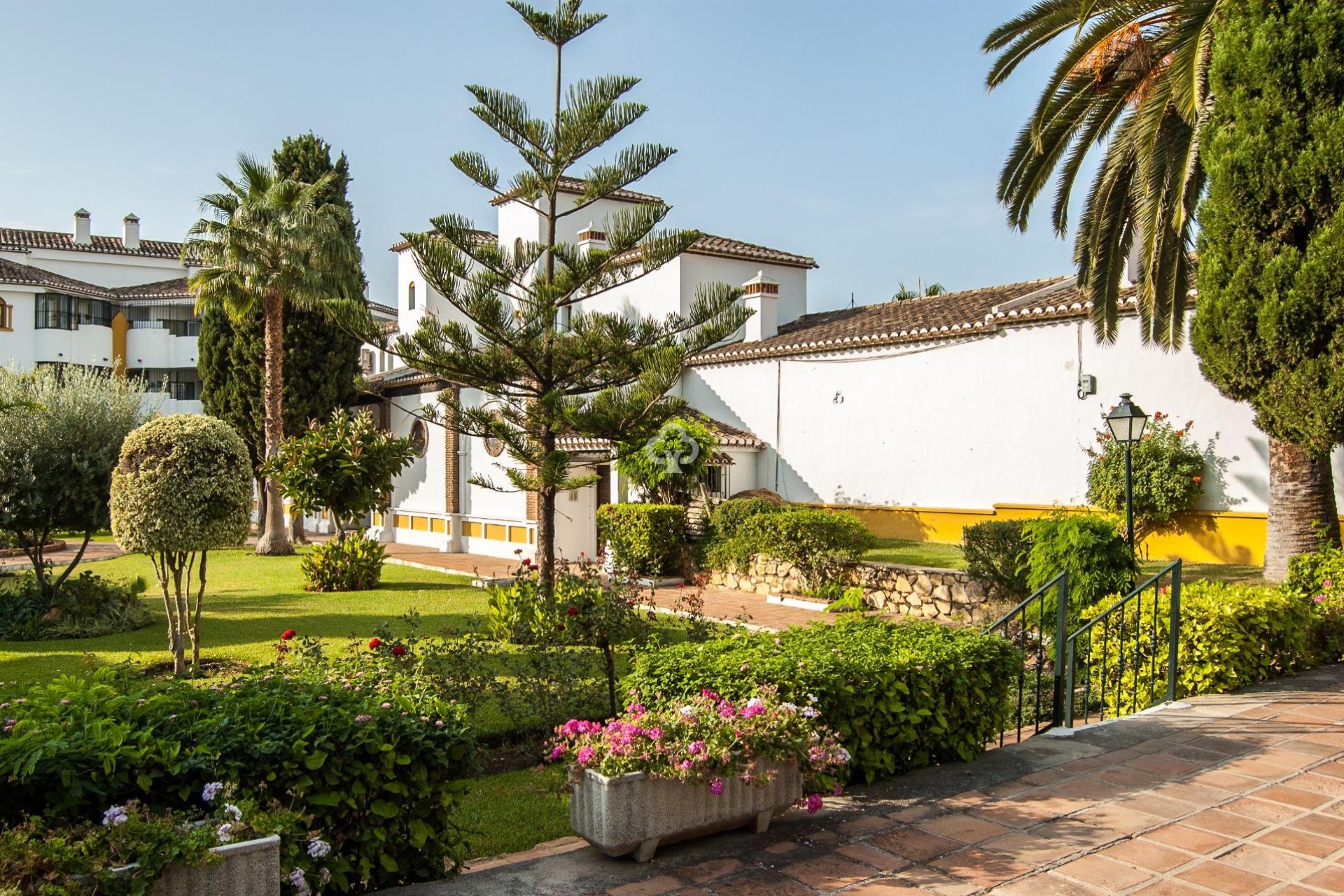 Resale - Semi-detached house -
Fuengirola - Centro