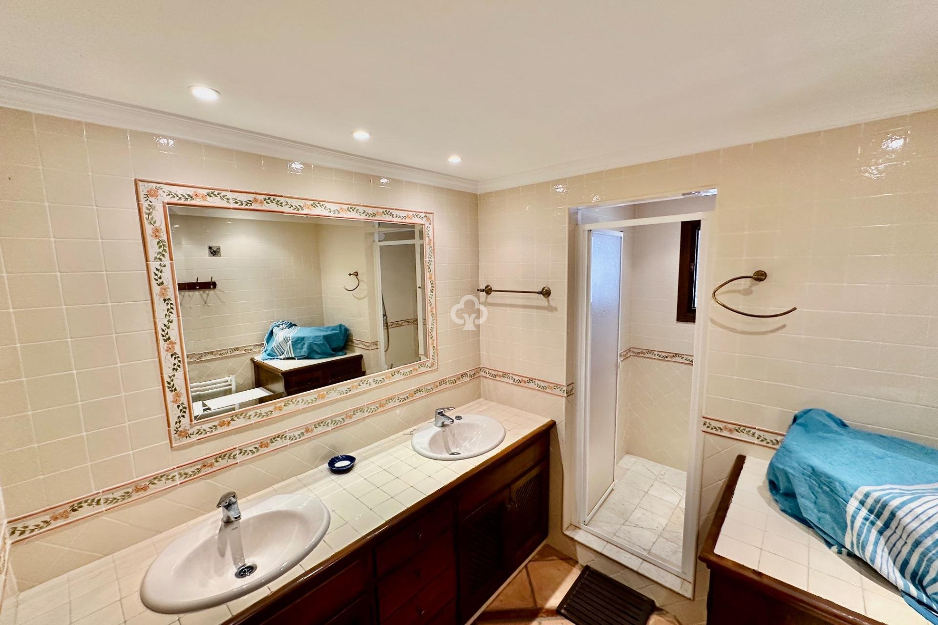 Resale - Semi-detached house -
Fuengirola - Centro