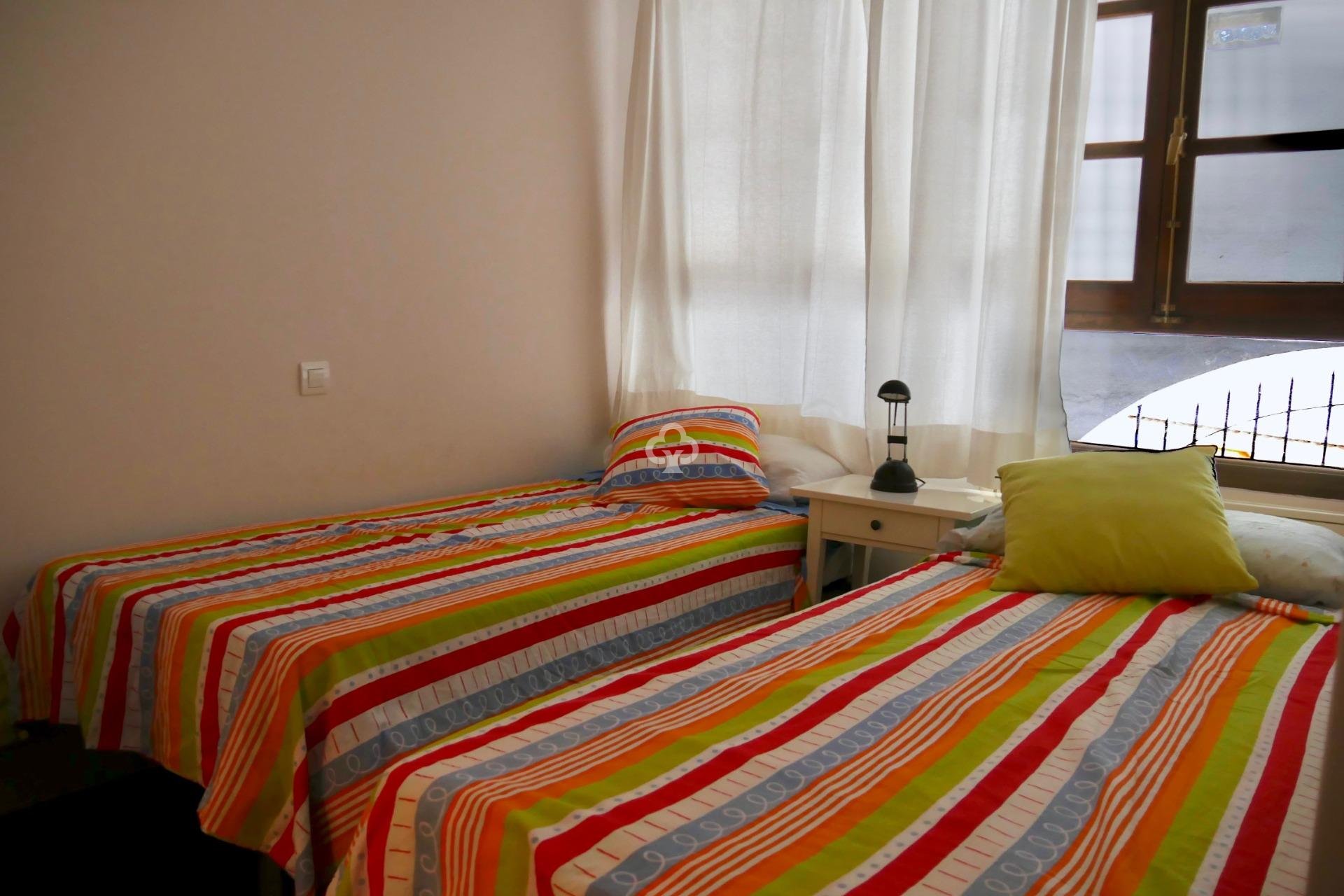 Resale - Semi-detached house -
Fuengirola - Centro