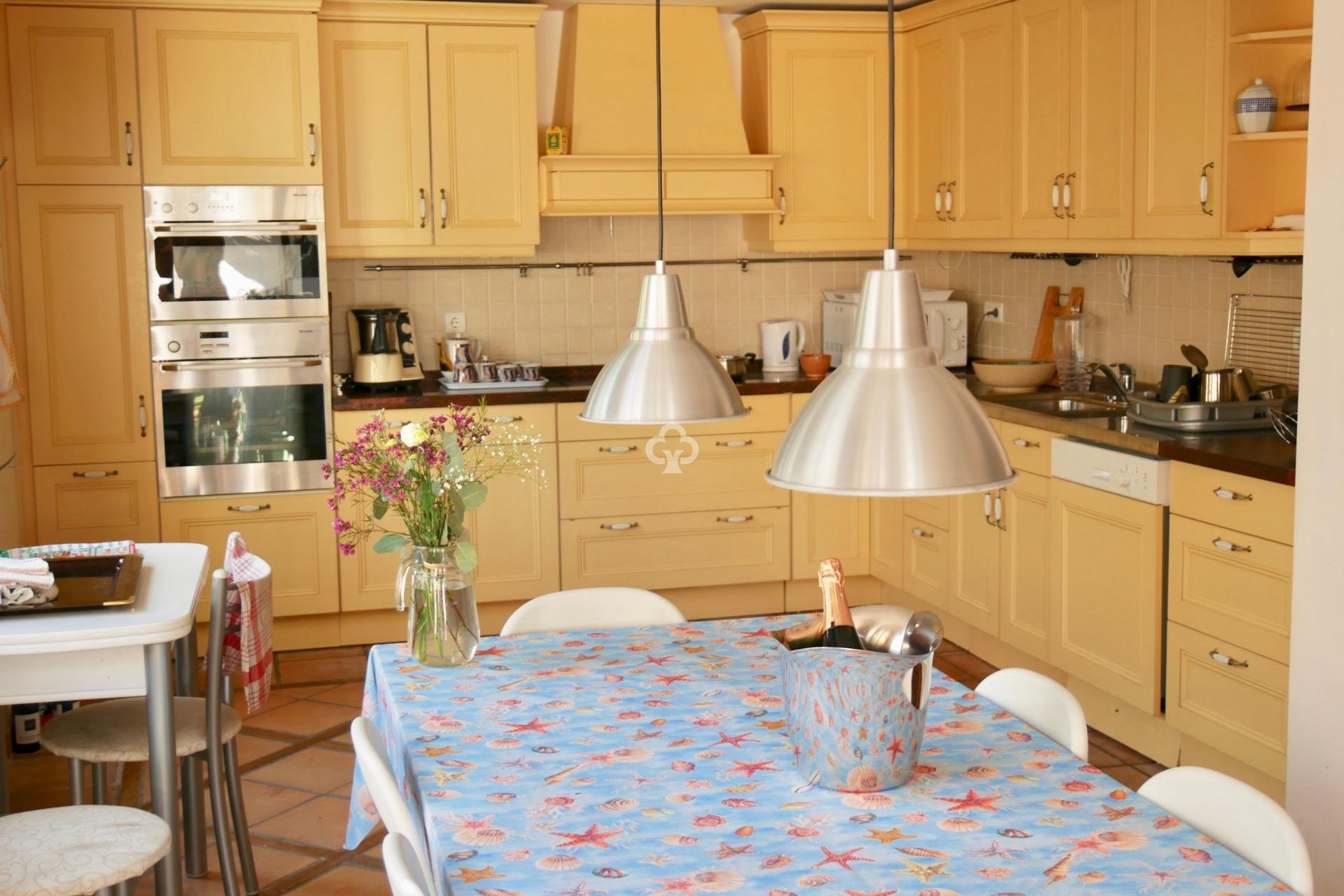 Resale - Semi-detached house -
Fuengirola - Centro