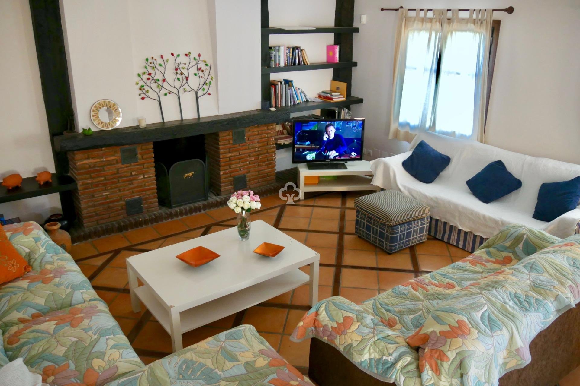 Resale - Semi-detached house -
Fuengirola - Centro