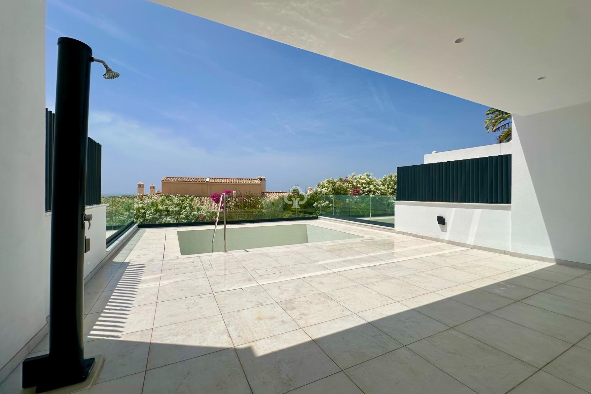 Resale - Semi-detached house -
Fuengirola - Los Pacos