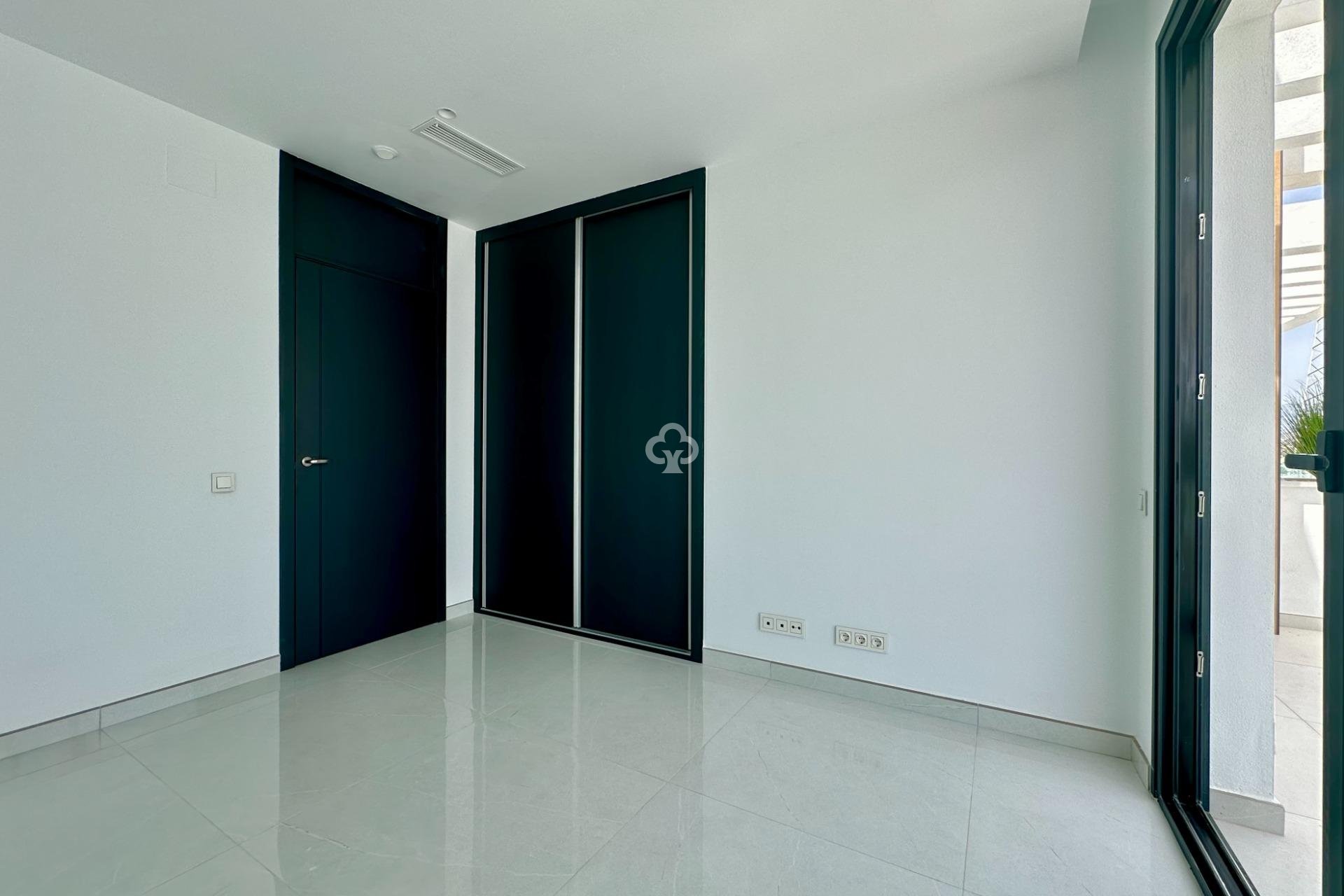 Resale - Semi-detached house -
Fuengirola - Los Pacos