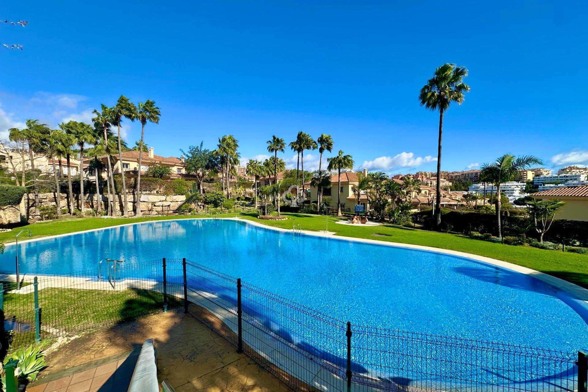 Resale - Semi-detached house -
Mijas - Riviera del Sol