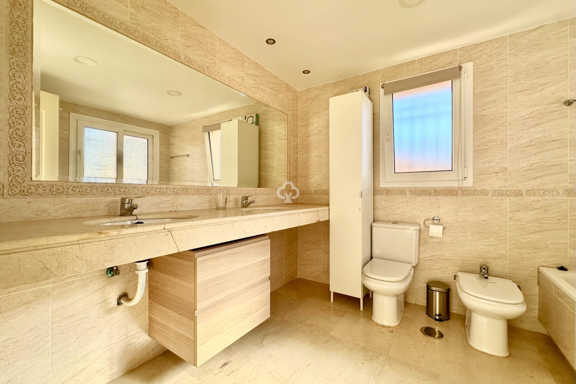 Resale - Semi-detached house -
Mijas - Riviera del Sol