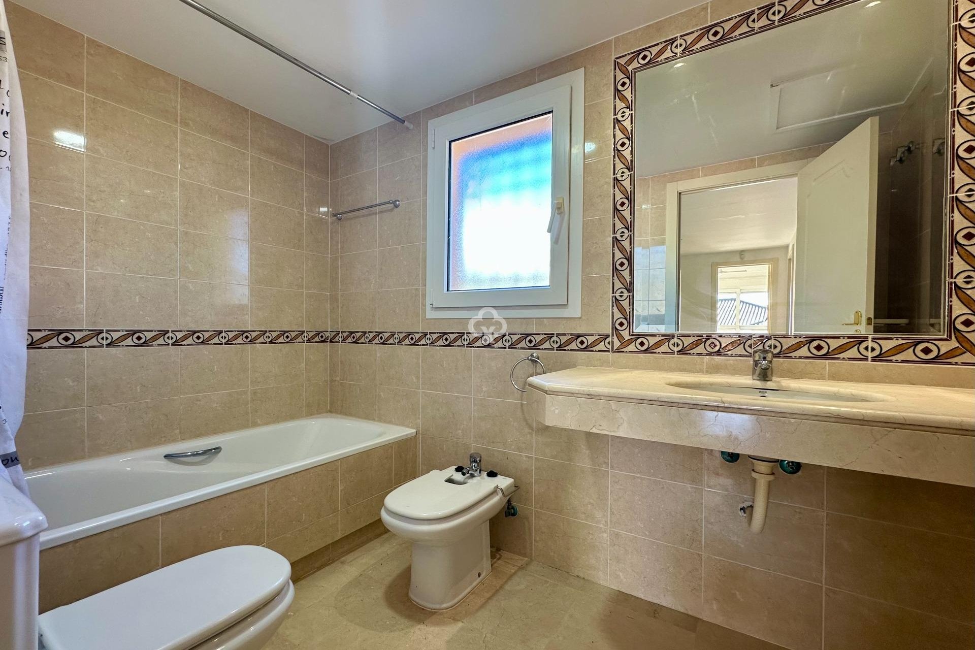 Resale - Semi-detached house -
Mijas - Riviera del Sol