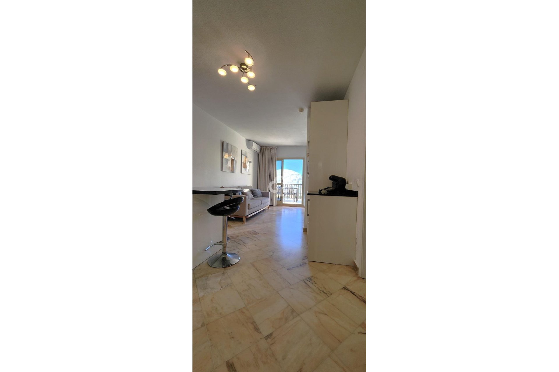 Resale - Studio apartment -
Marbella - Romana Playa