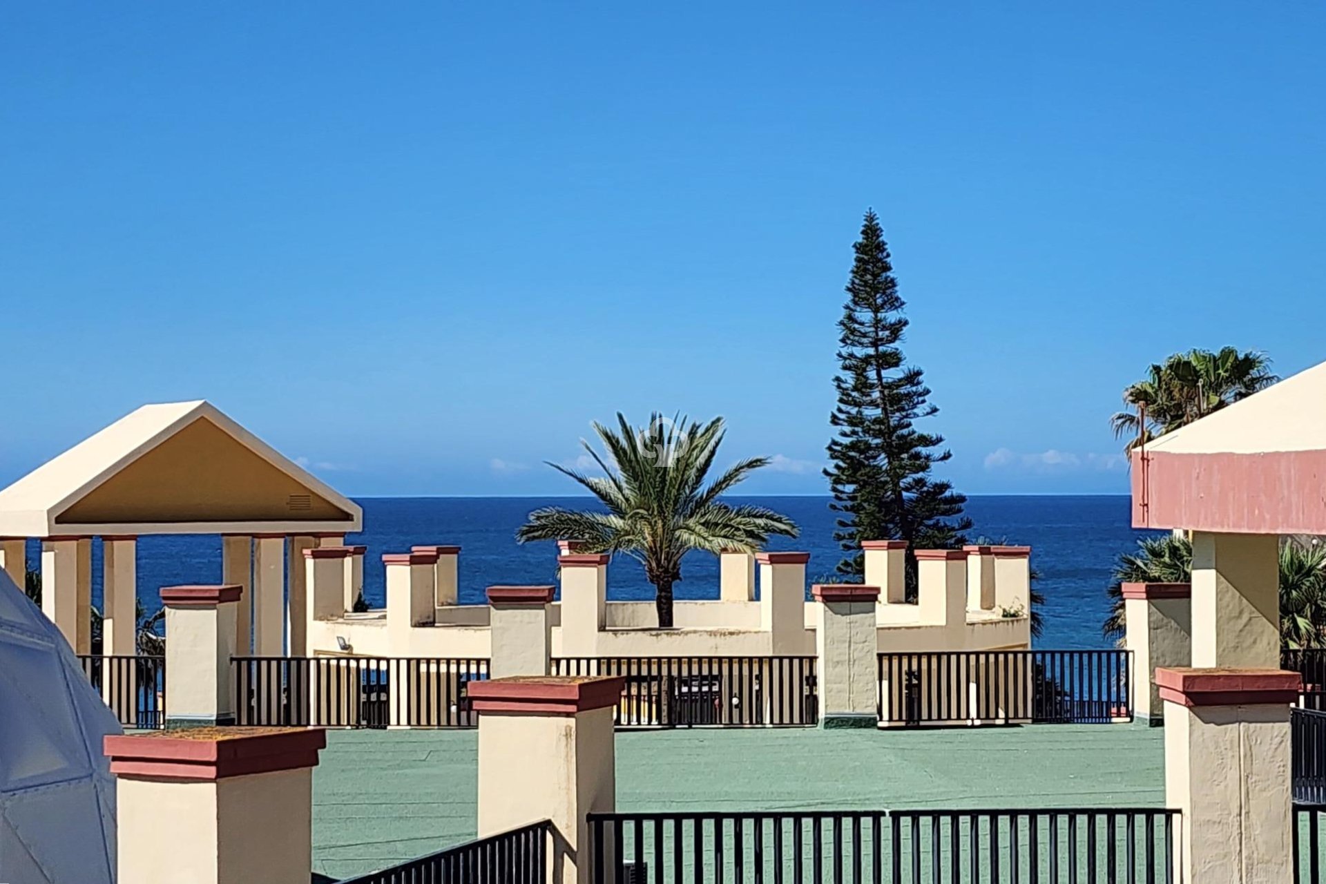 Resale - Studio apartment -
Marbella - Romana Playa