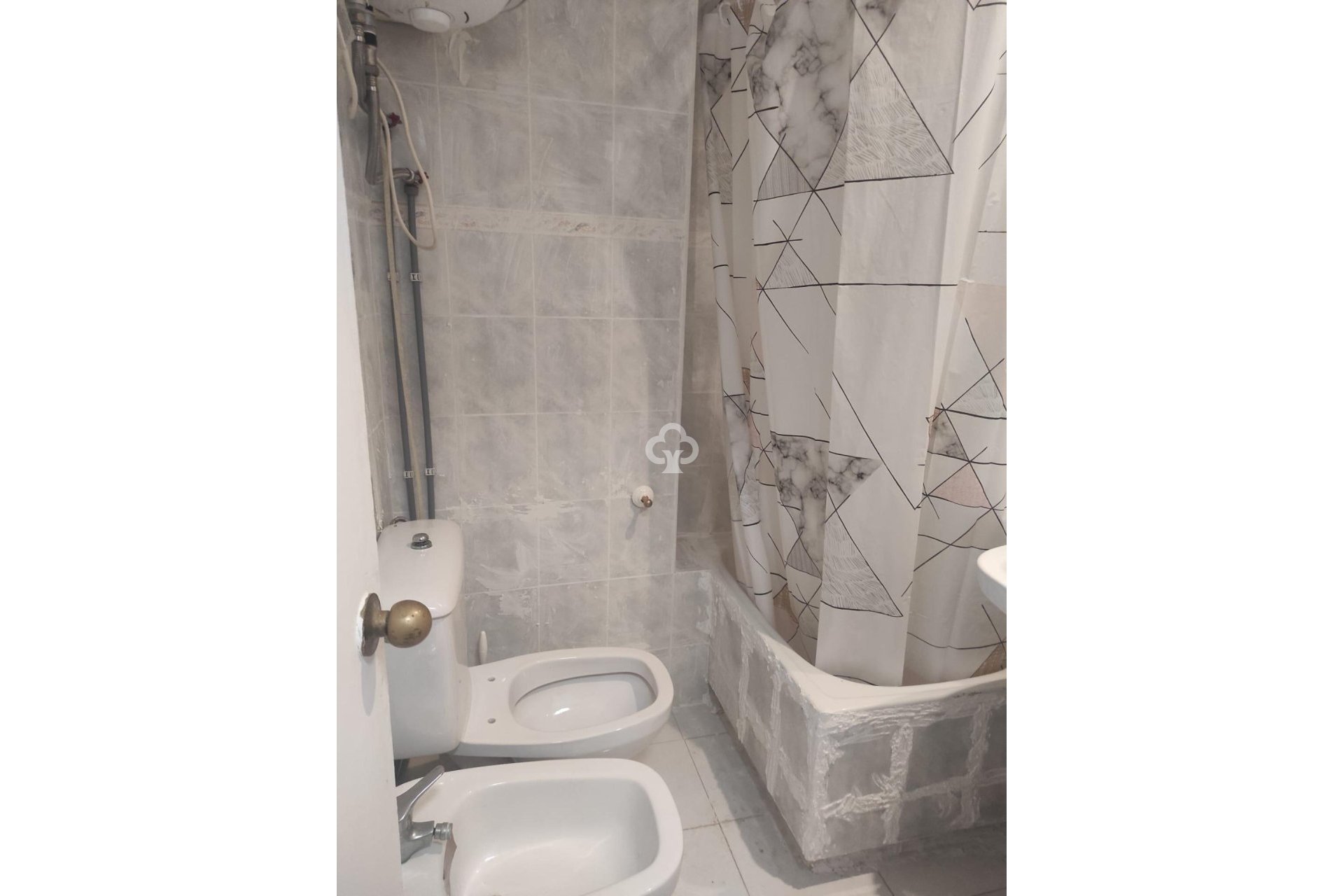 Resale - Studio apartment -
Torremolinos - Centro