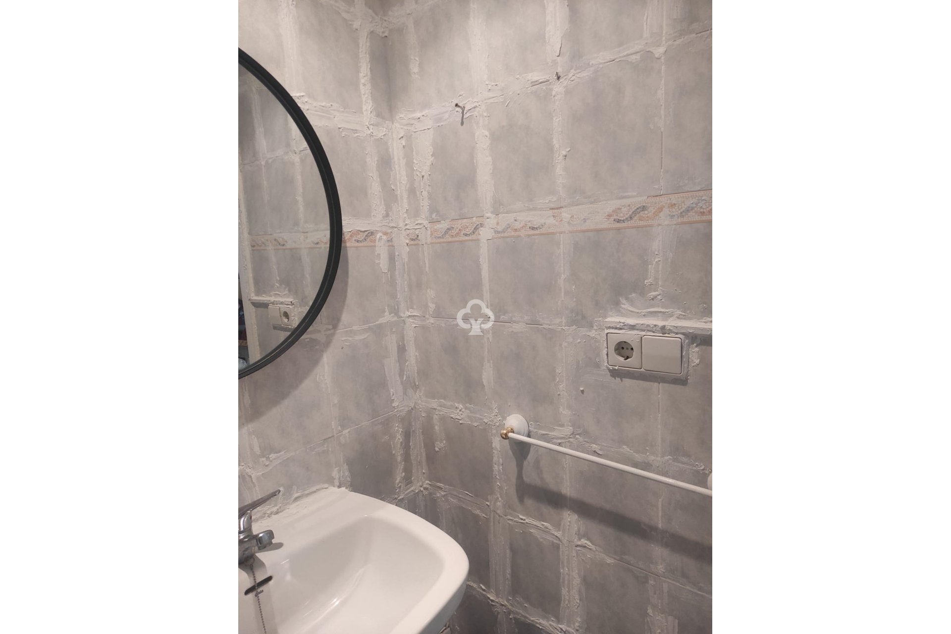 Resale - Studio apartment -
Torremolinos - Centro