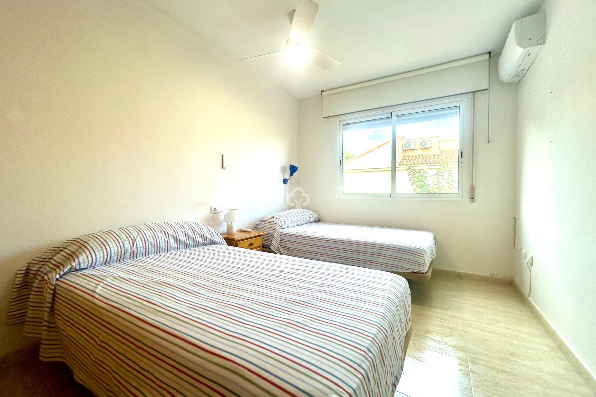 Resale - Terraced house -
Dehesa de campoamor - Campoamor