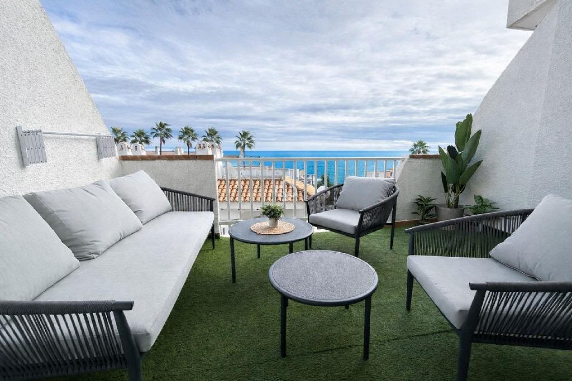 Resale - Terraced house -
Dehesa de campoamor - Campoamor