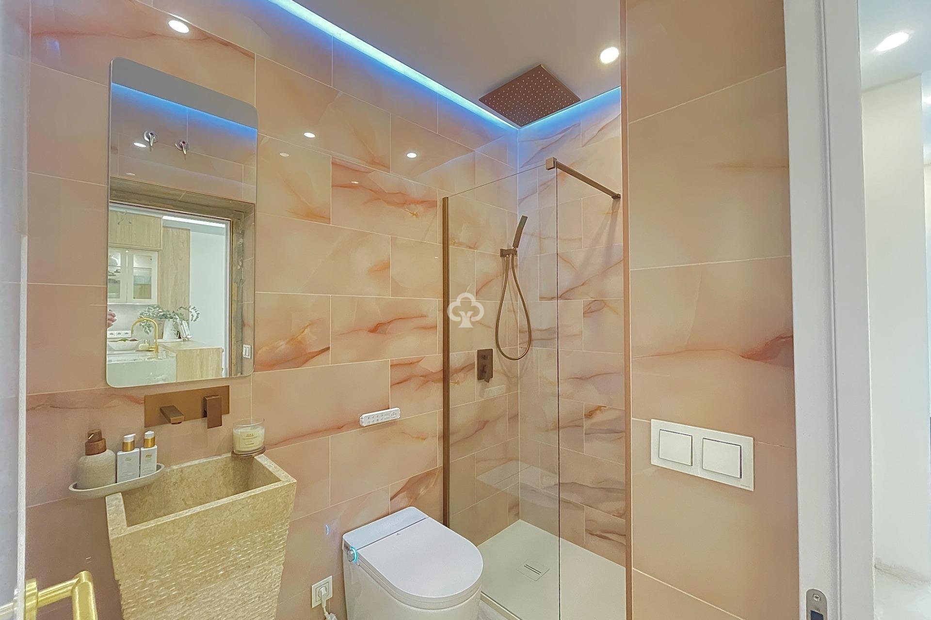 Resale - Townhouse -
Fuengirola - 2ª Línea de playa