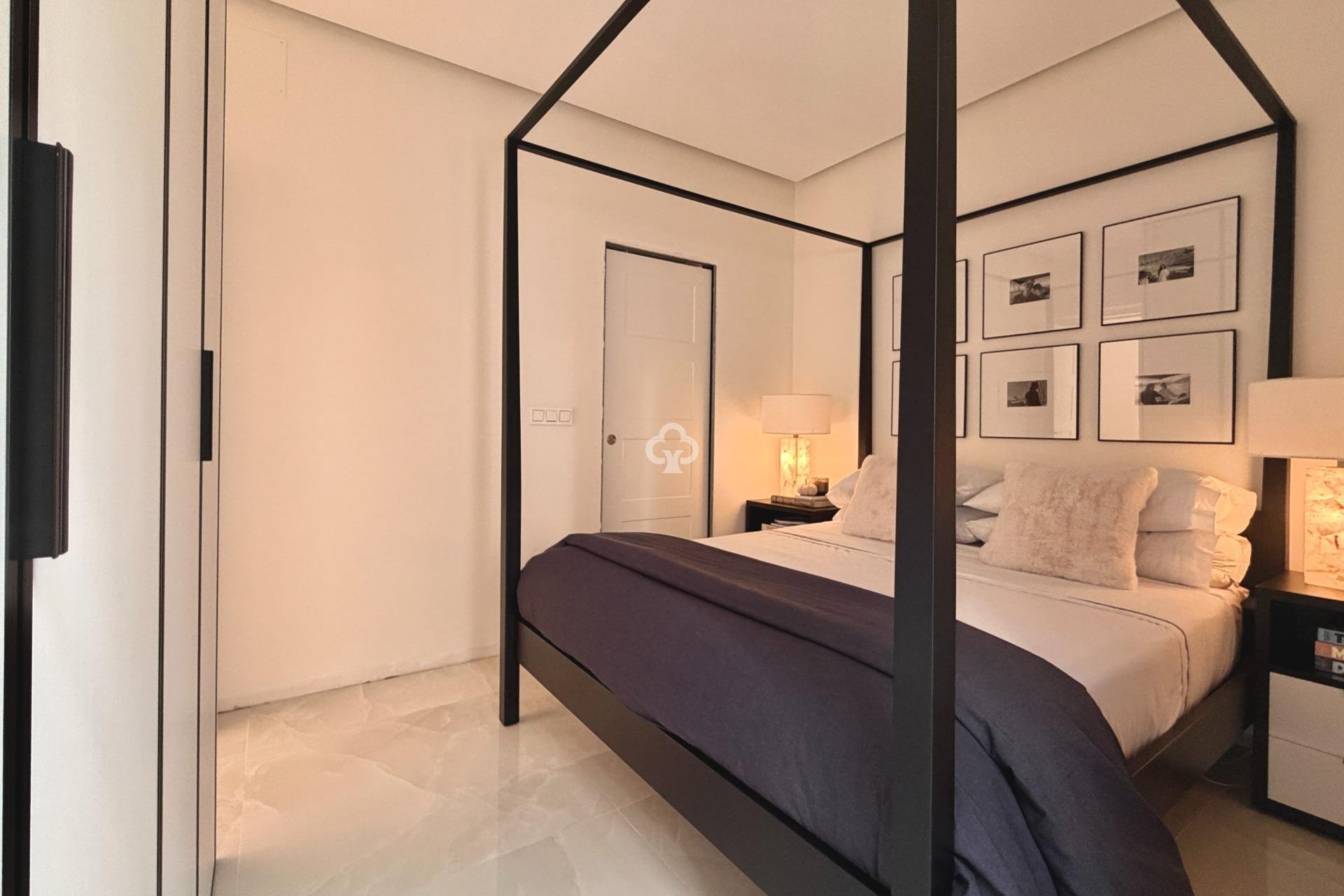 Resale - Townhouse -
Fuengirola - 2ª Línea de playa