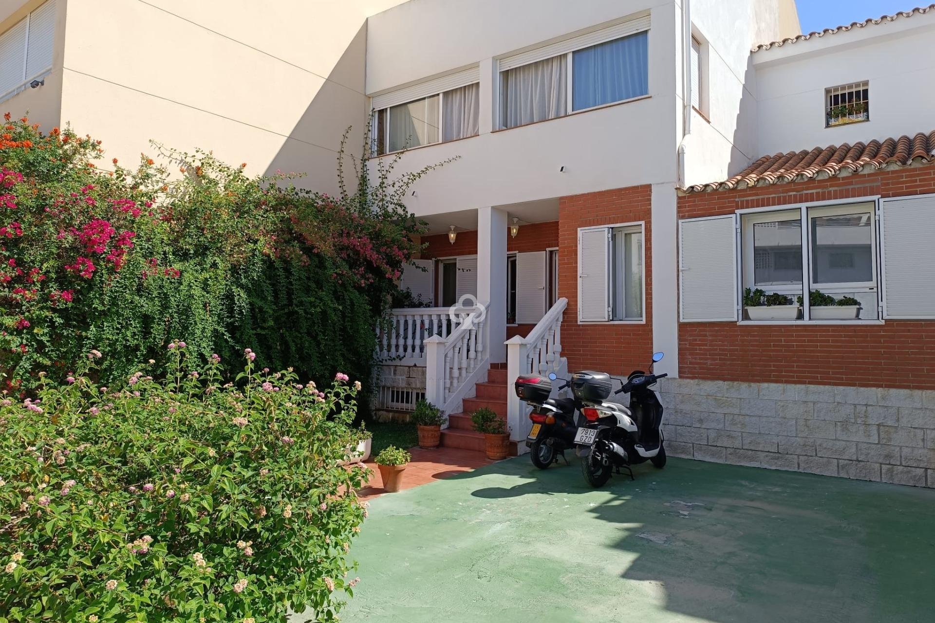 Resale - Townhouse -
Fuengirola - Castillo de Sohail