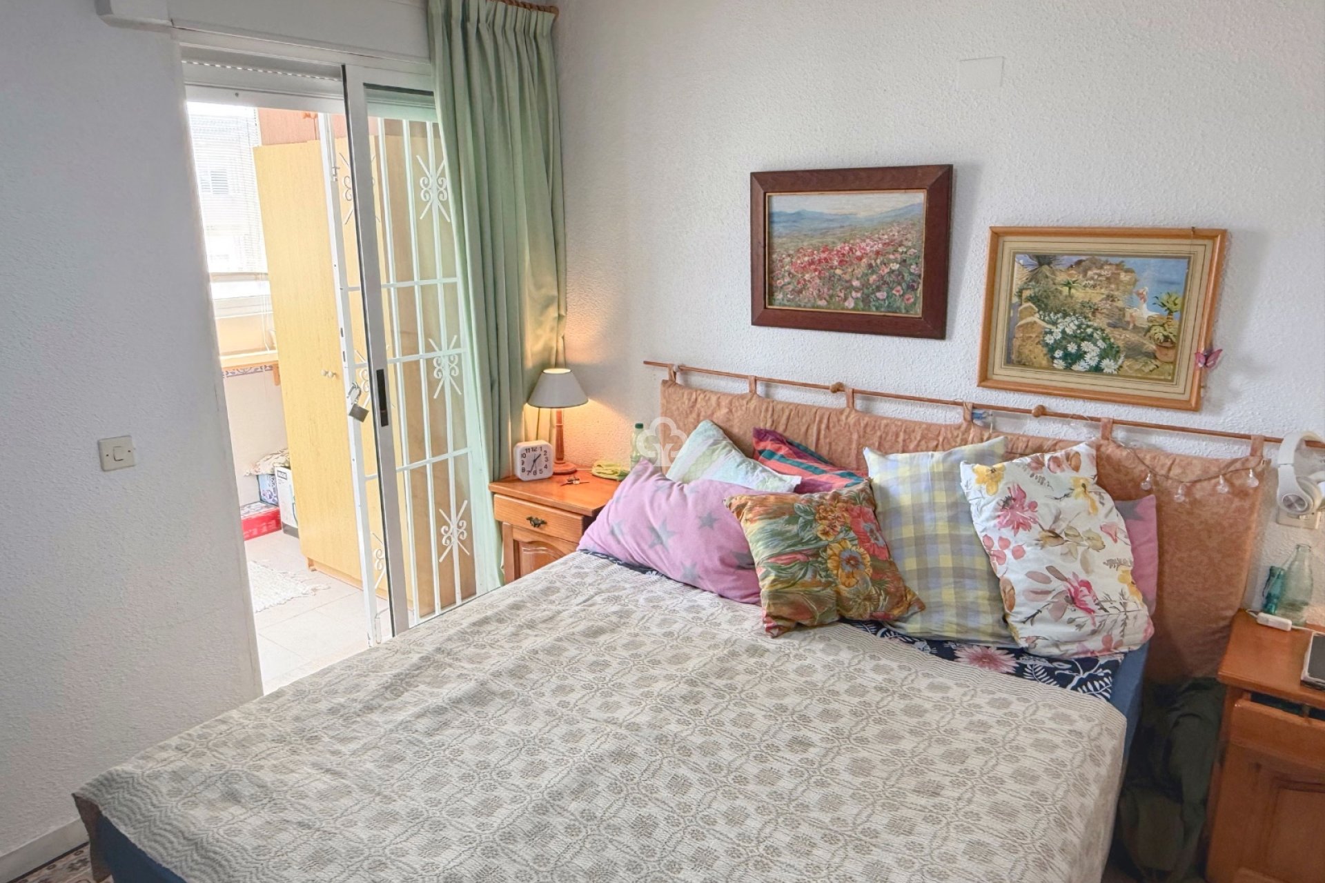 Resale - Townhouse -
Mil Palmeras