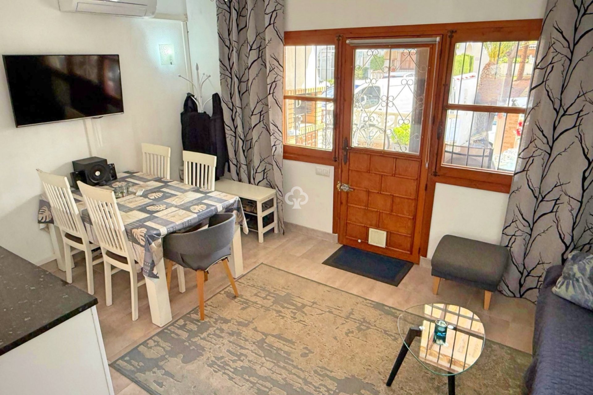 Resale - Townhouses -
Torrevieja - Los balcones