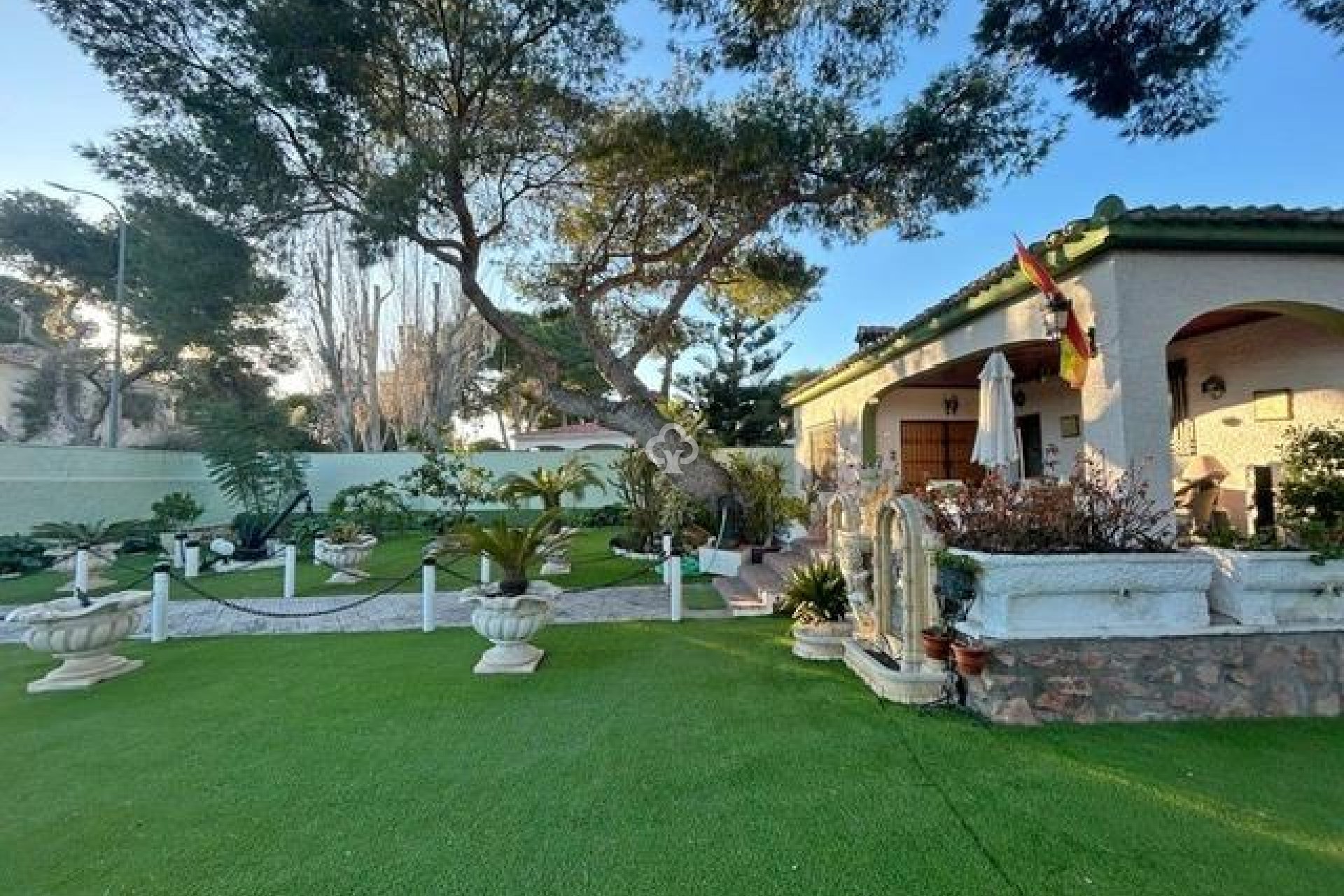 Resale - Villa -
Dehesa de campoamor - Campoamor