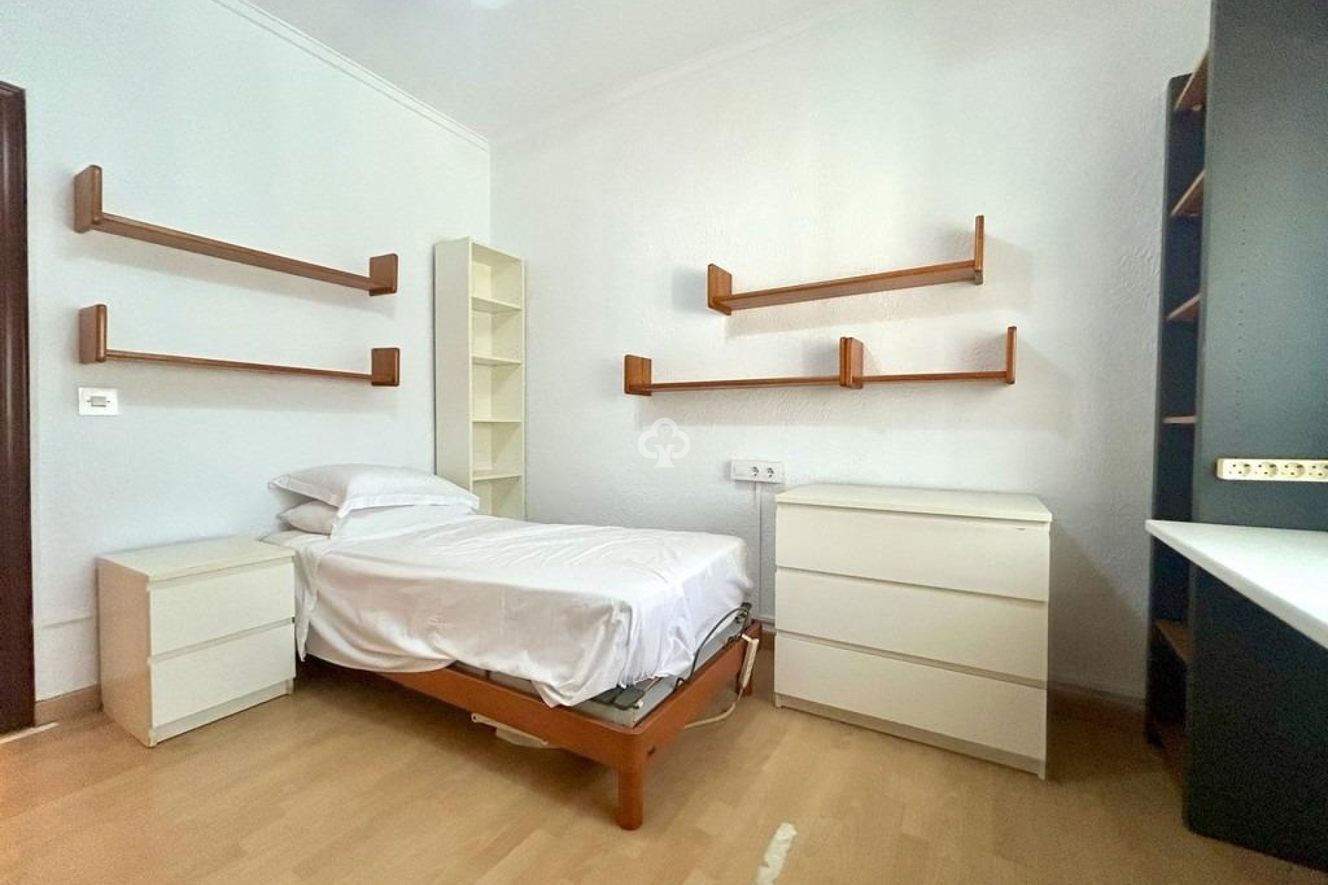 Resale - Villa -
Orihuela Costa - Aguamarina
