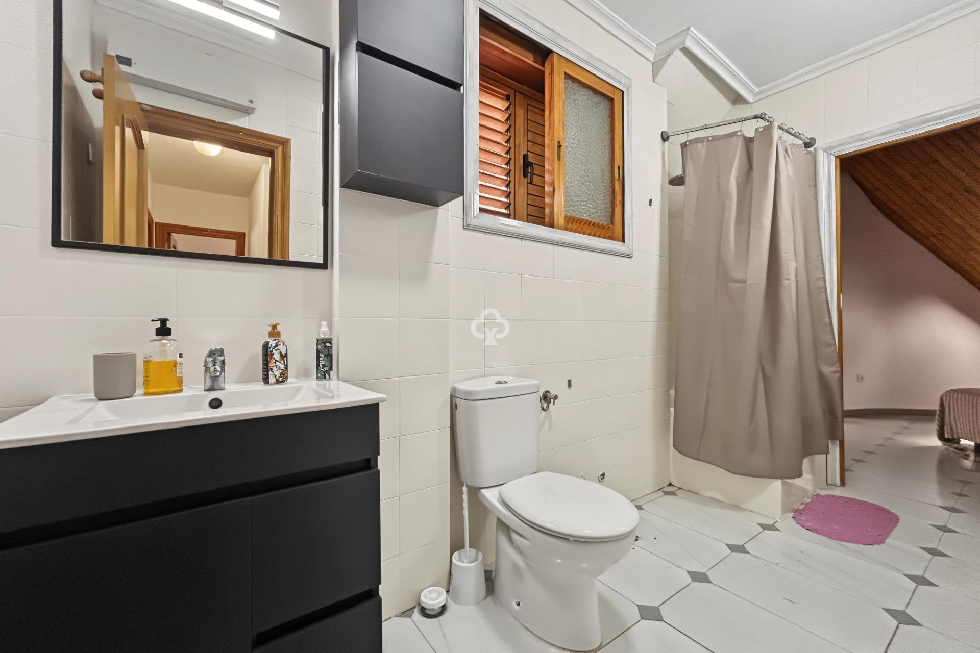 Resale - Villa -
Orihuela Costa - Campoamor