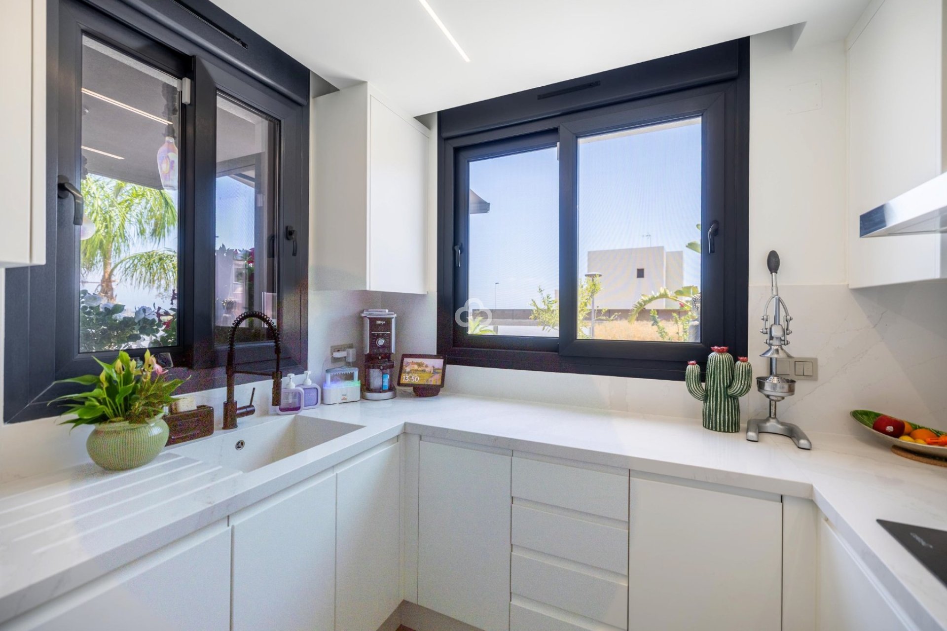 Resale - Villa -
Torrevieja - Los altos