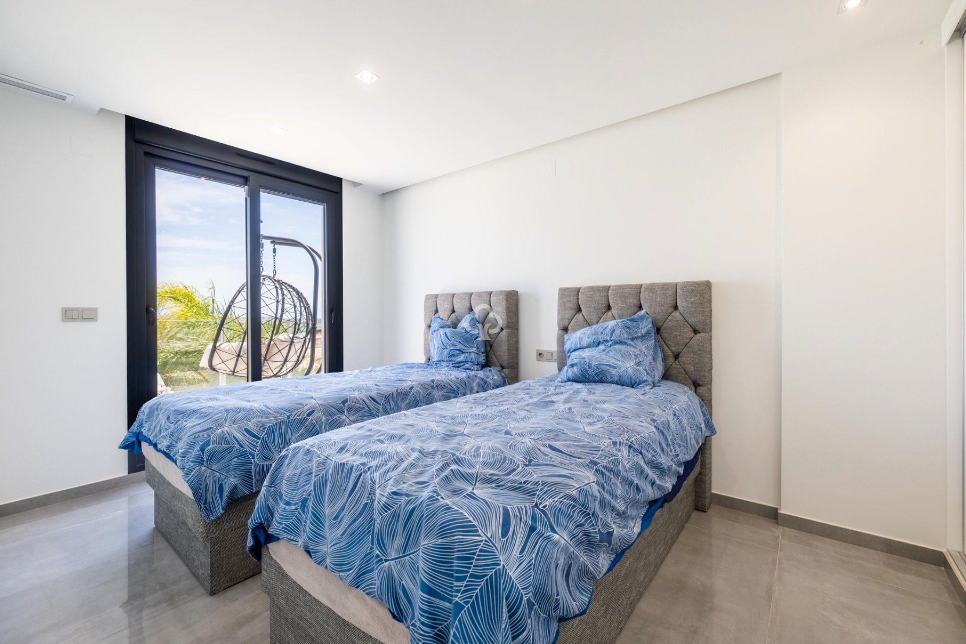 Resale - Villa -
Torrevieja - Los altos