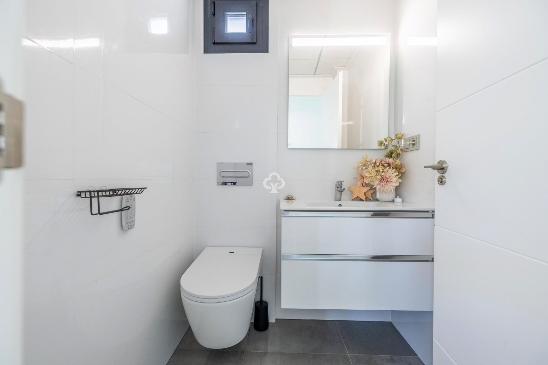 Resale - Villa -
Torrevieja - Los altos