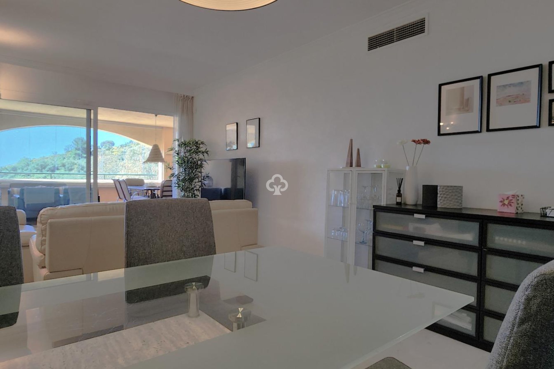 Reventa - Apartamento -
Elviria