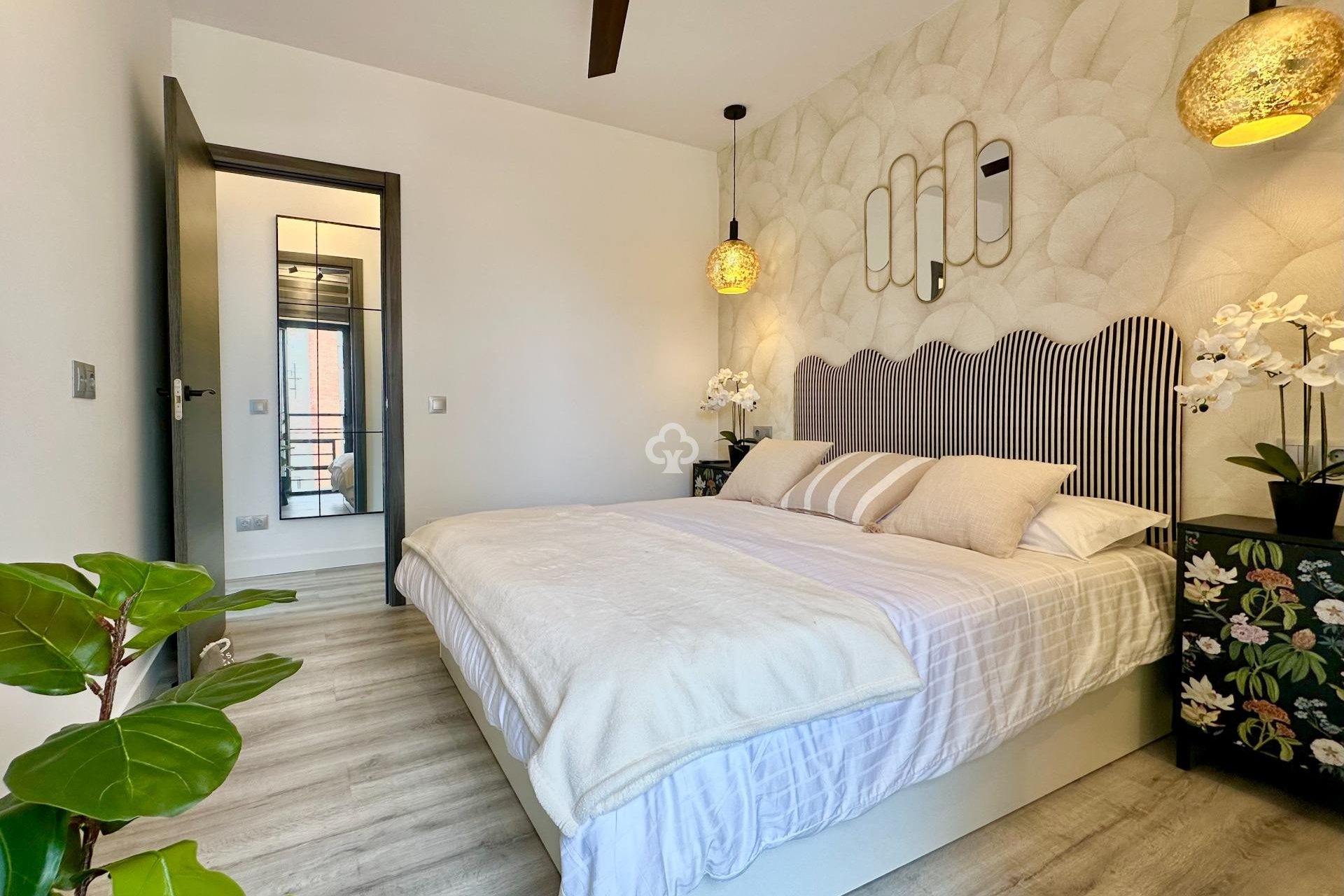 Reventa - Apartamento -
Fuengirola - 1ª Línea de playa