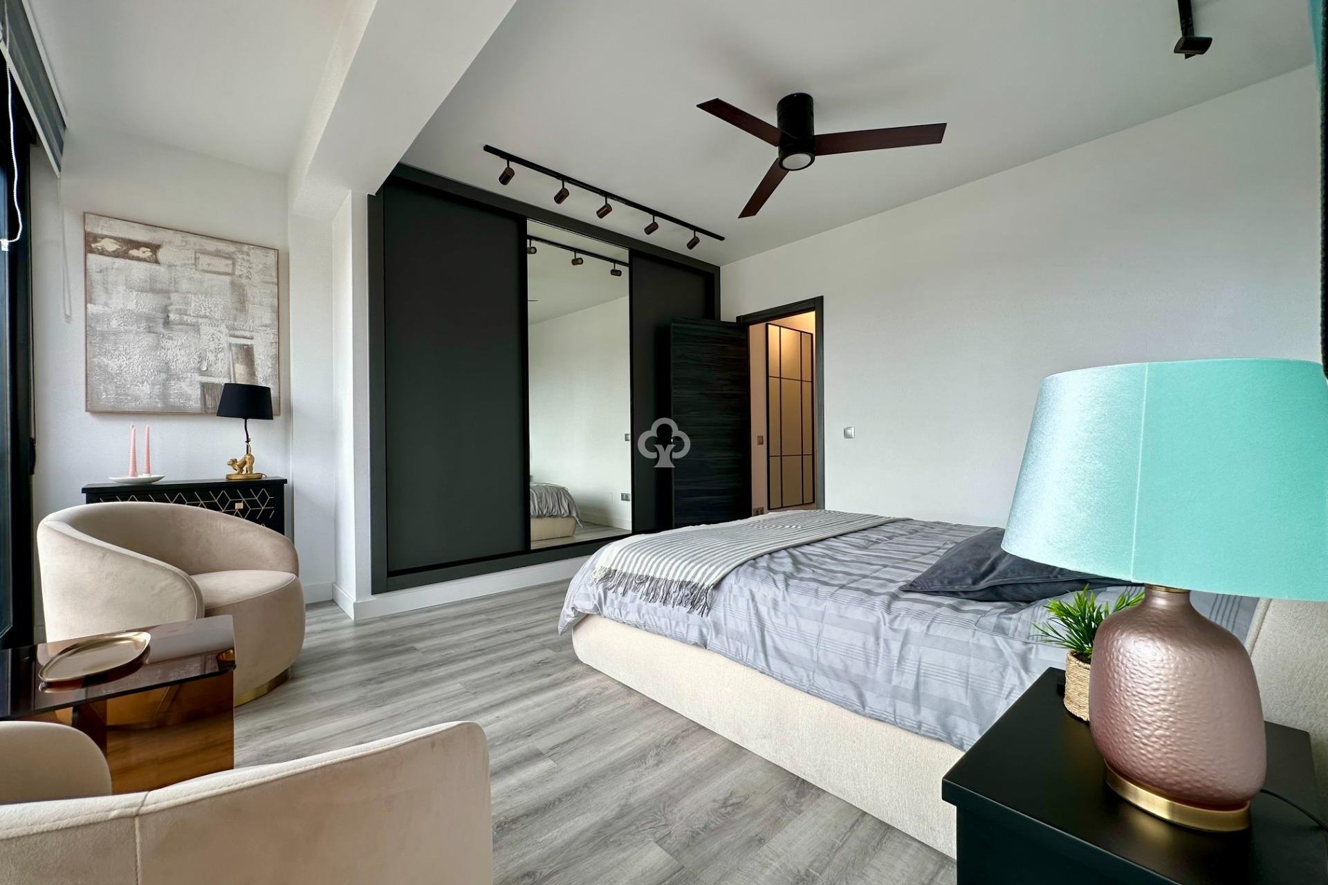 Reventa - Apartamento -
Fuengirola - 1ª Línea de playa