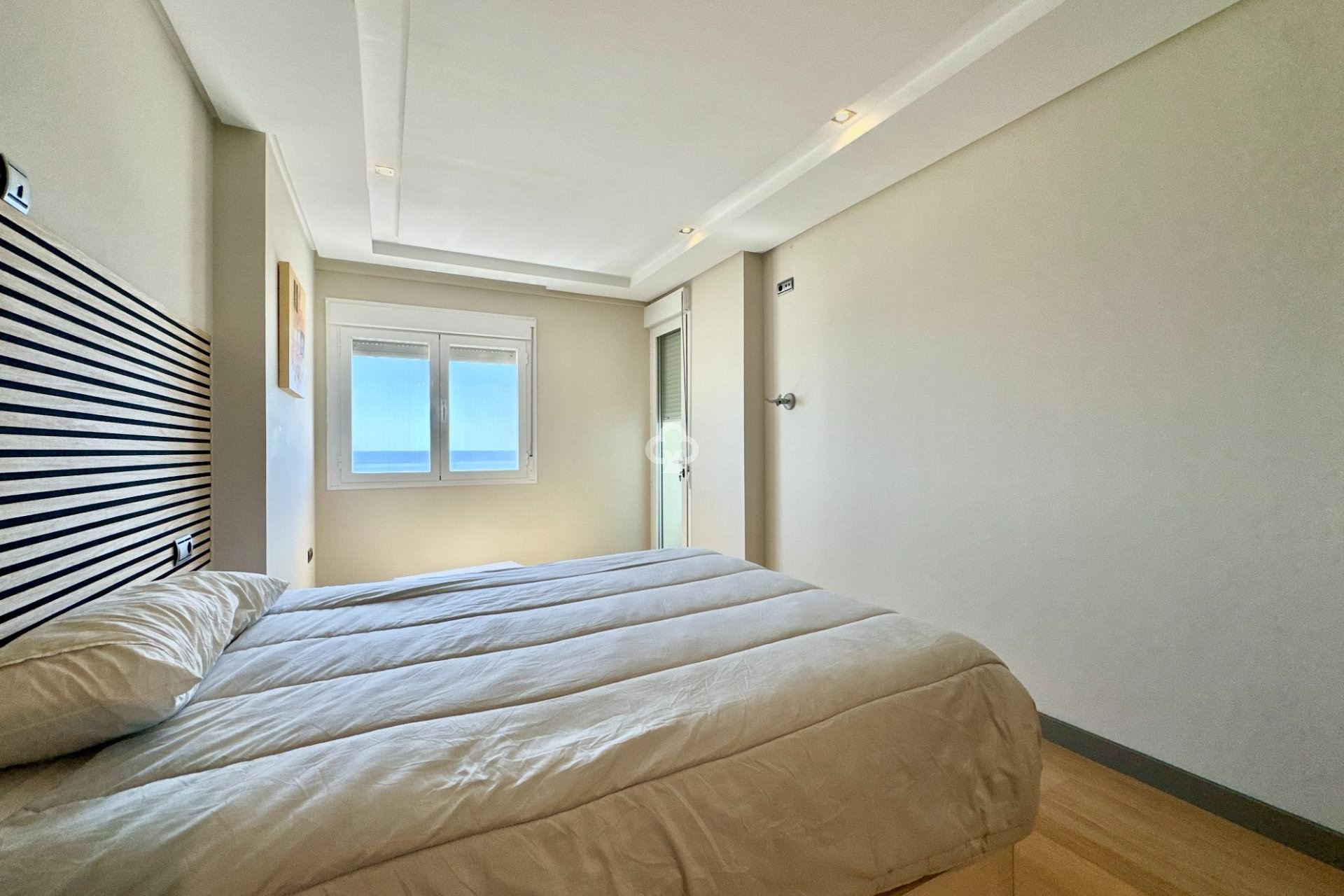 Reventa - Apartamento -
Fuengirola - Carvajal