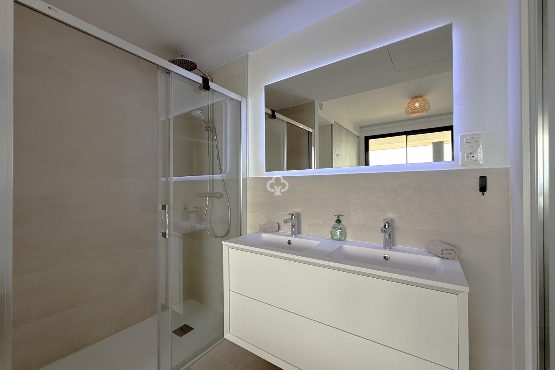 Reventa - Apartamento -
Fuengirola - Carvajal