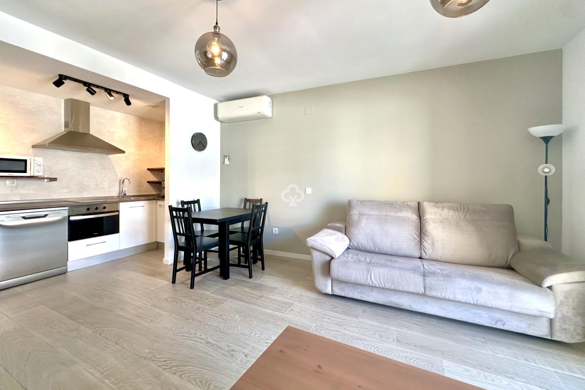 Reventa - Apartamento -
Fuengirola - Los Boliches