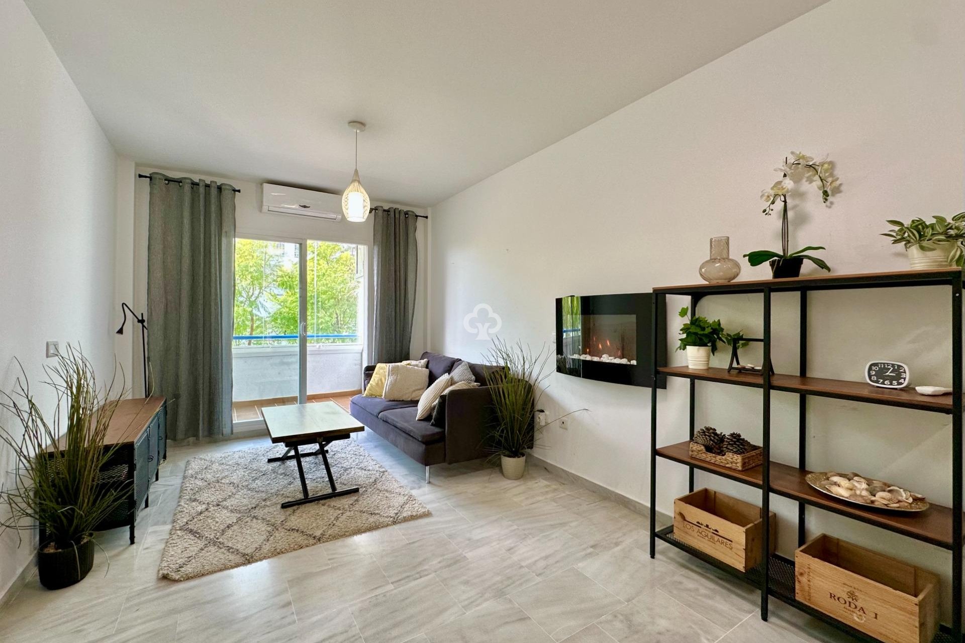 Reventa - Apartamento -
Fuengirola - Los Pacos