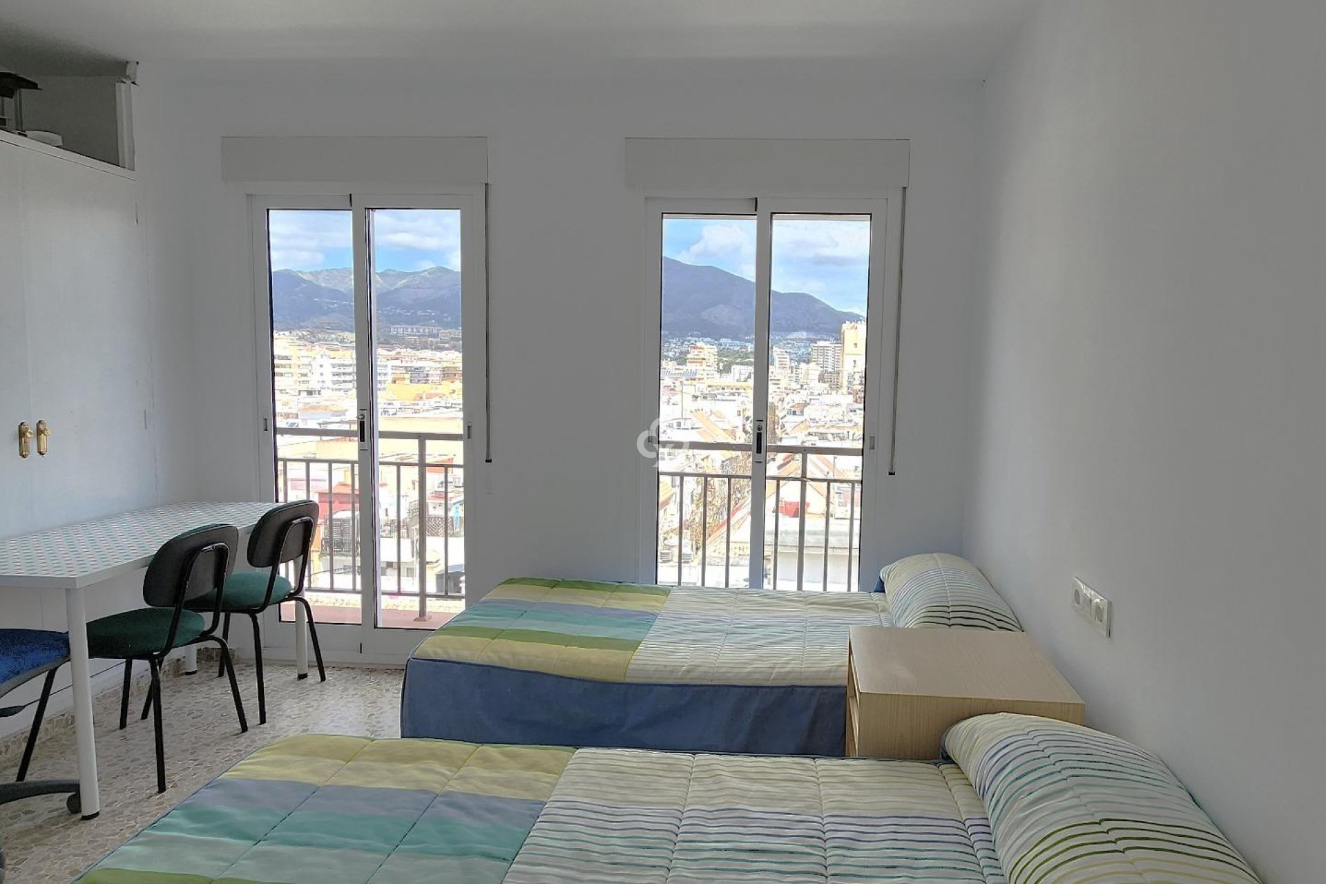 Reventa - Apartamento -
Fuengirola - Playa de los Boliches