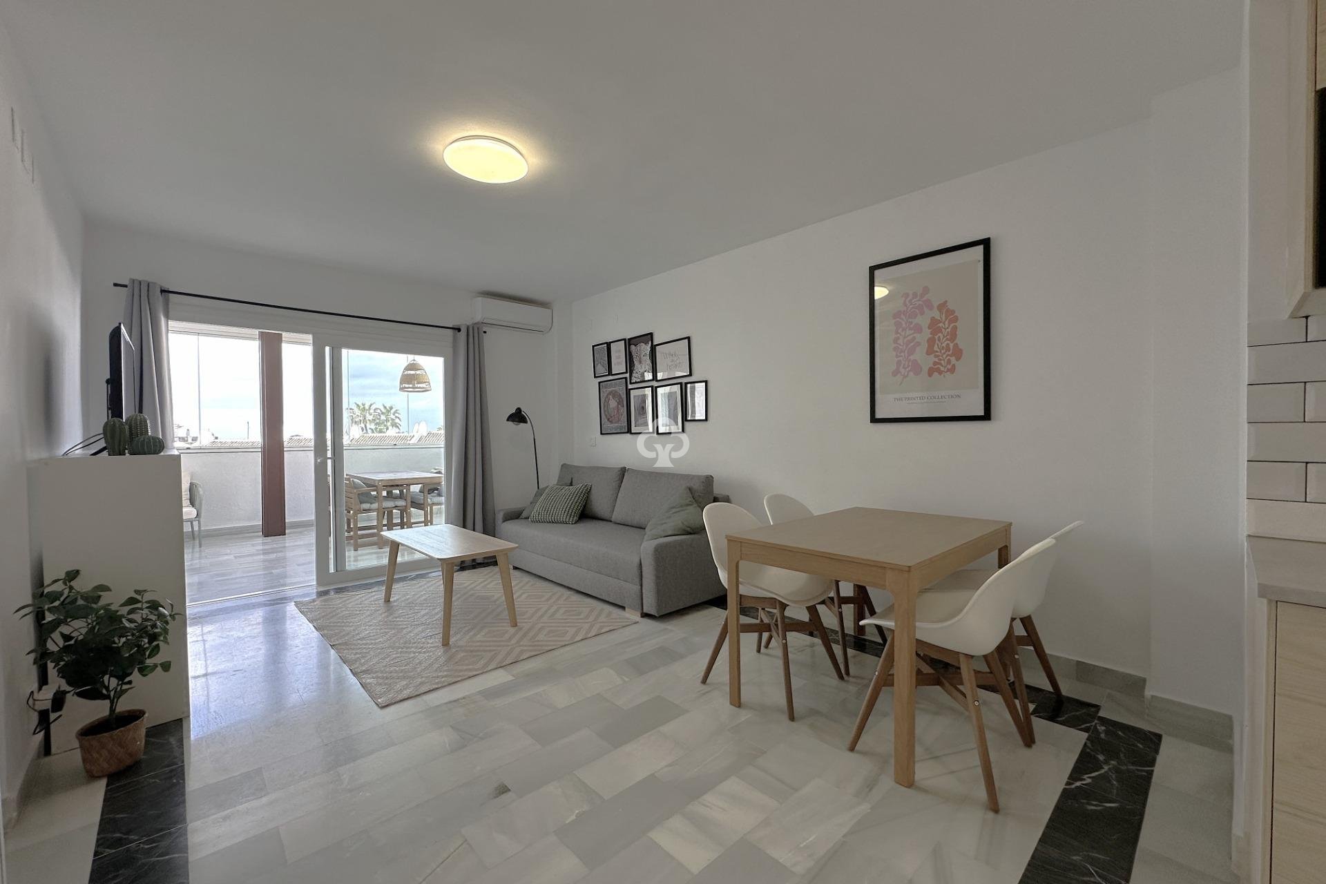 Reventa - Apartamento -
Mijas - Sitio de calahonda - atalaya
