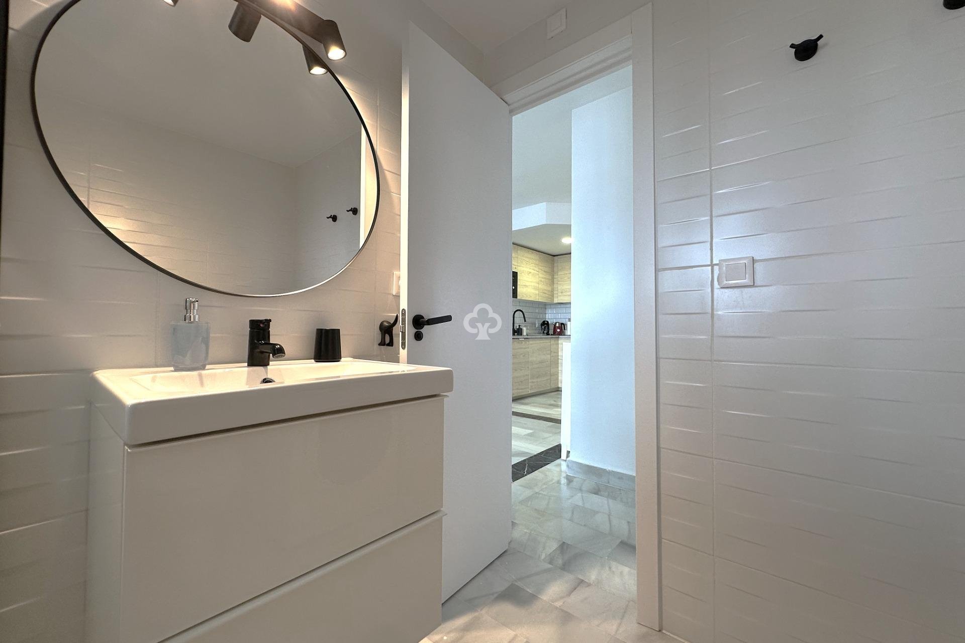 Reventa - Apartamento -
Mijas - Sitio de calahonda - atalaya